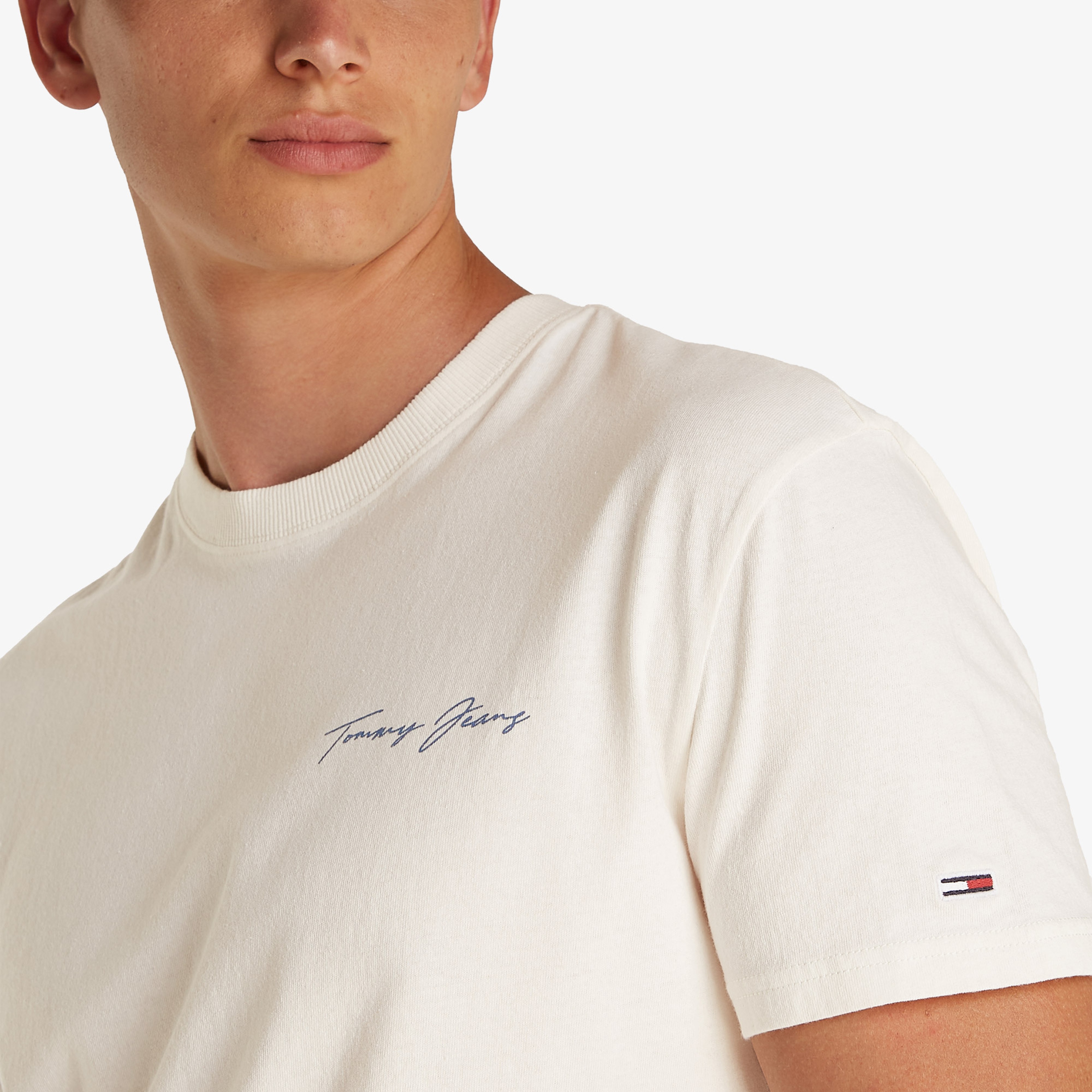 Tommy Jeans Reg Sig Sailing Ext Erkek Beyaz T-Shirt