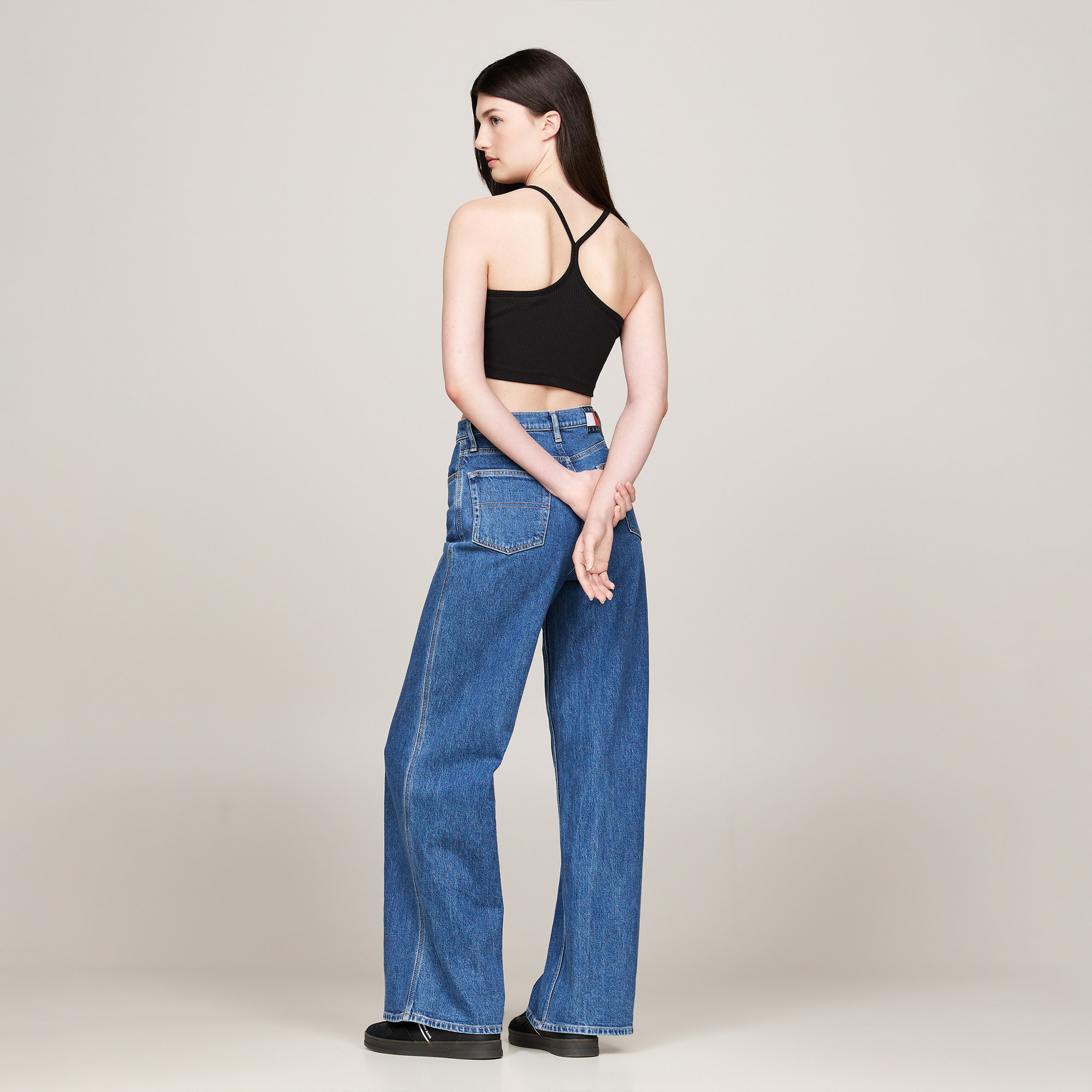 Tommy Jeans Kadın Siyah T-Shirt