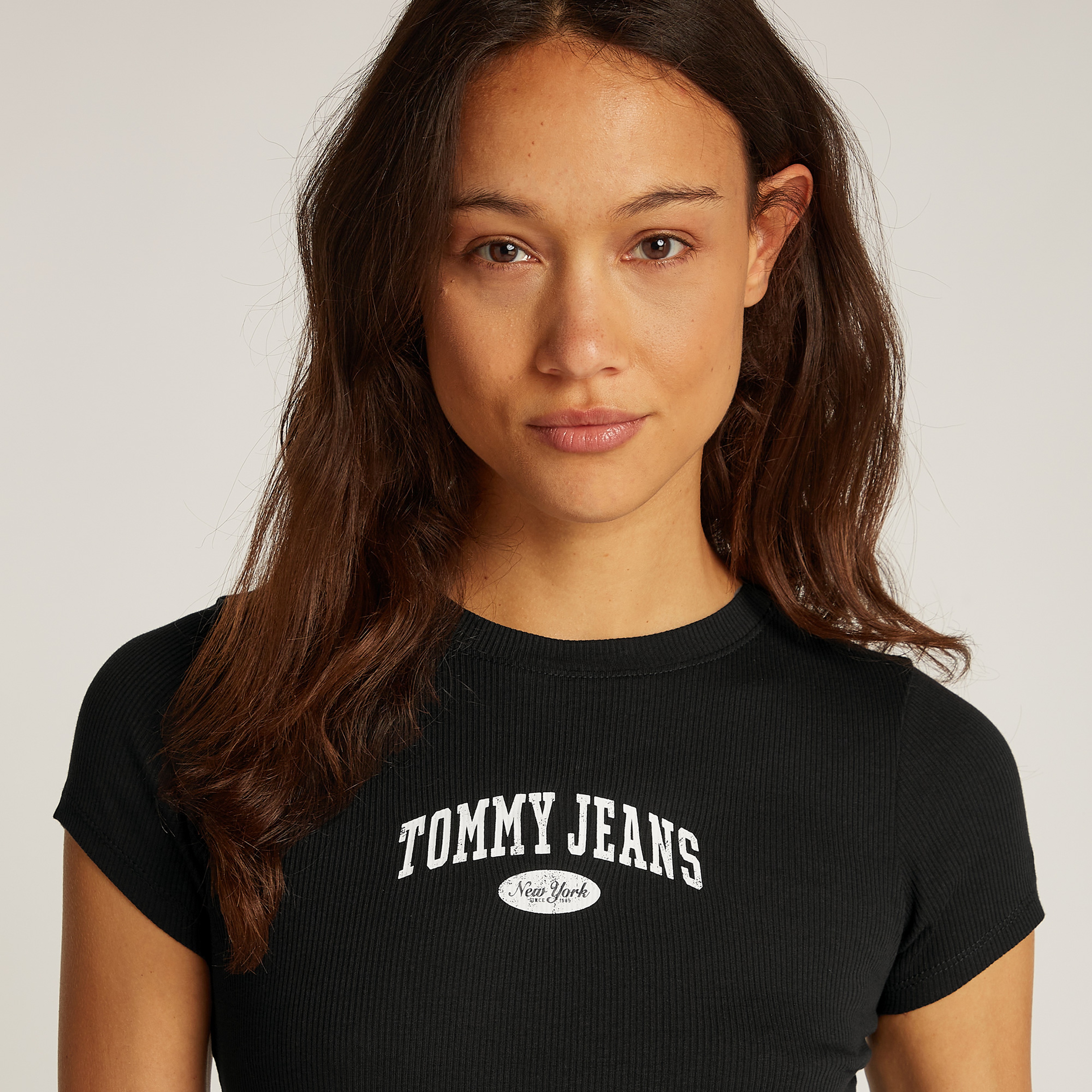 Tommy Jeans Slim Varsity Rib Ext Kadın Siyah T-Shirt
