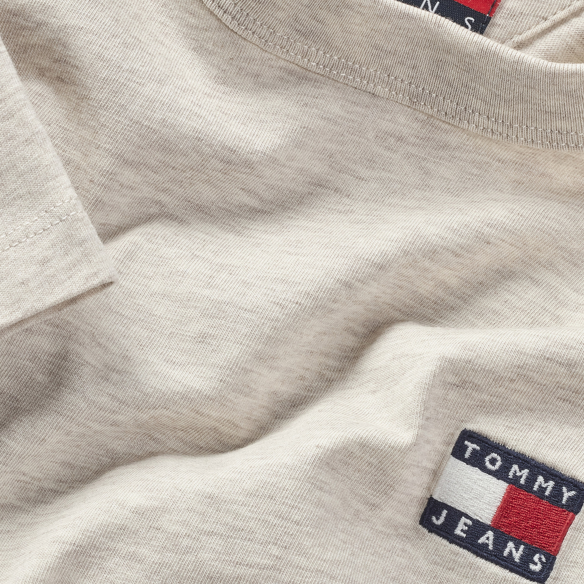 Tommy Jeans Reg Badge Kadın Bej T-Shirt