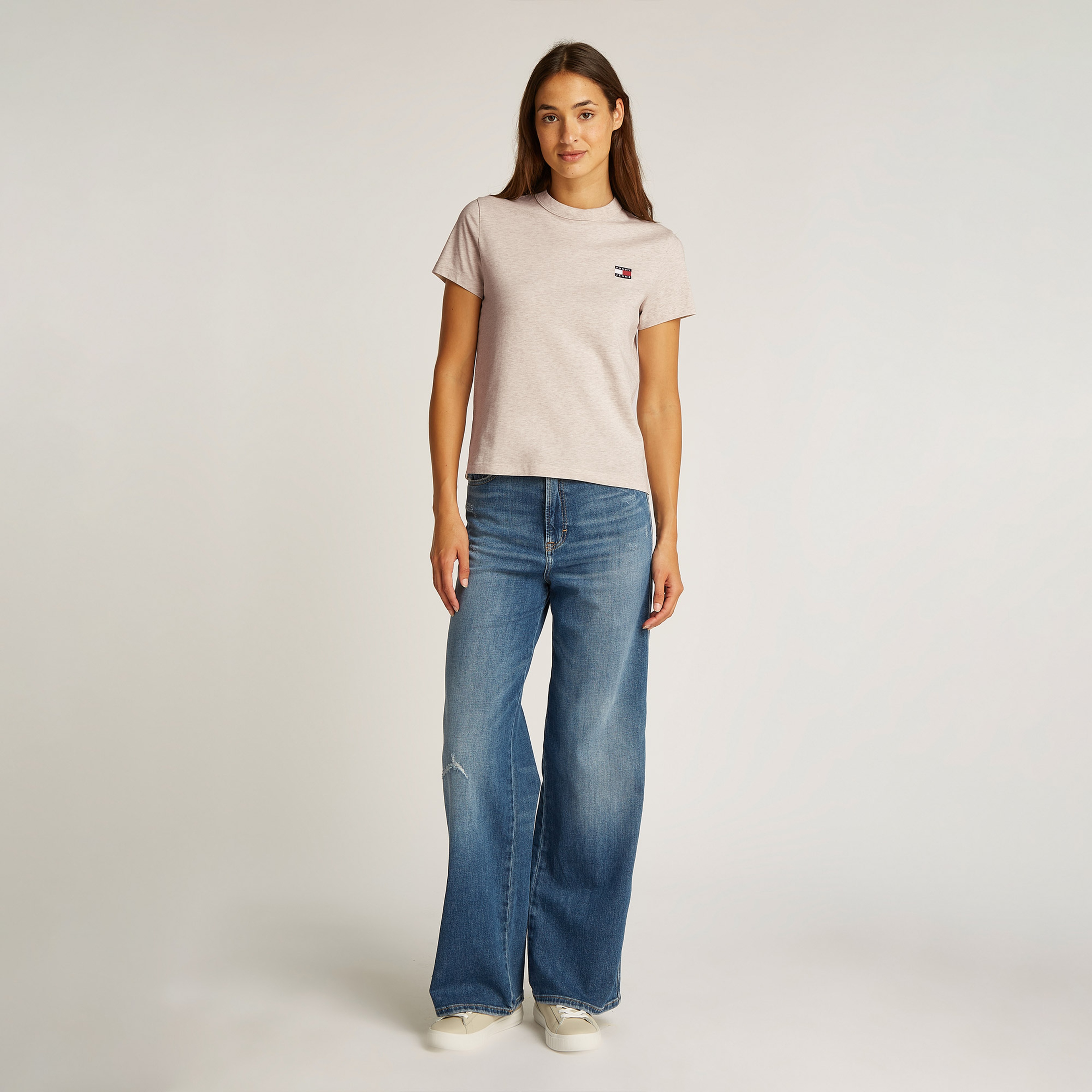 Tommy Jeans Reg Badge Kadın Bej T-Shirt