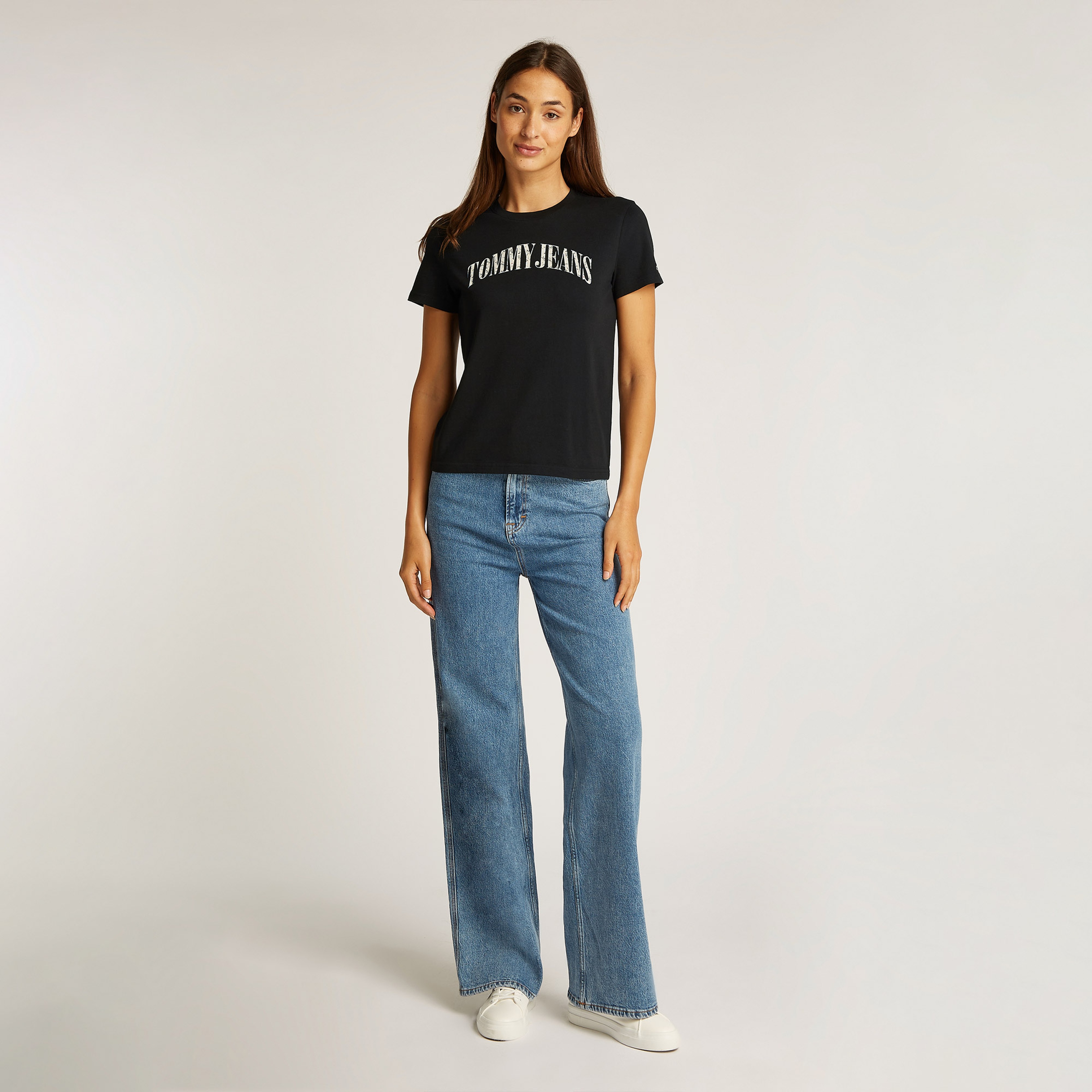 Tommy Jeans Reg Floral Varsity Kadın Siyah T-Shirt