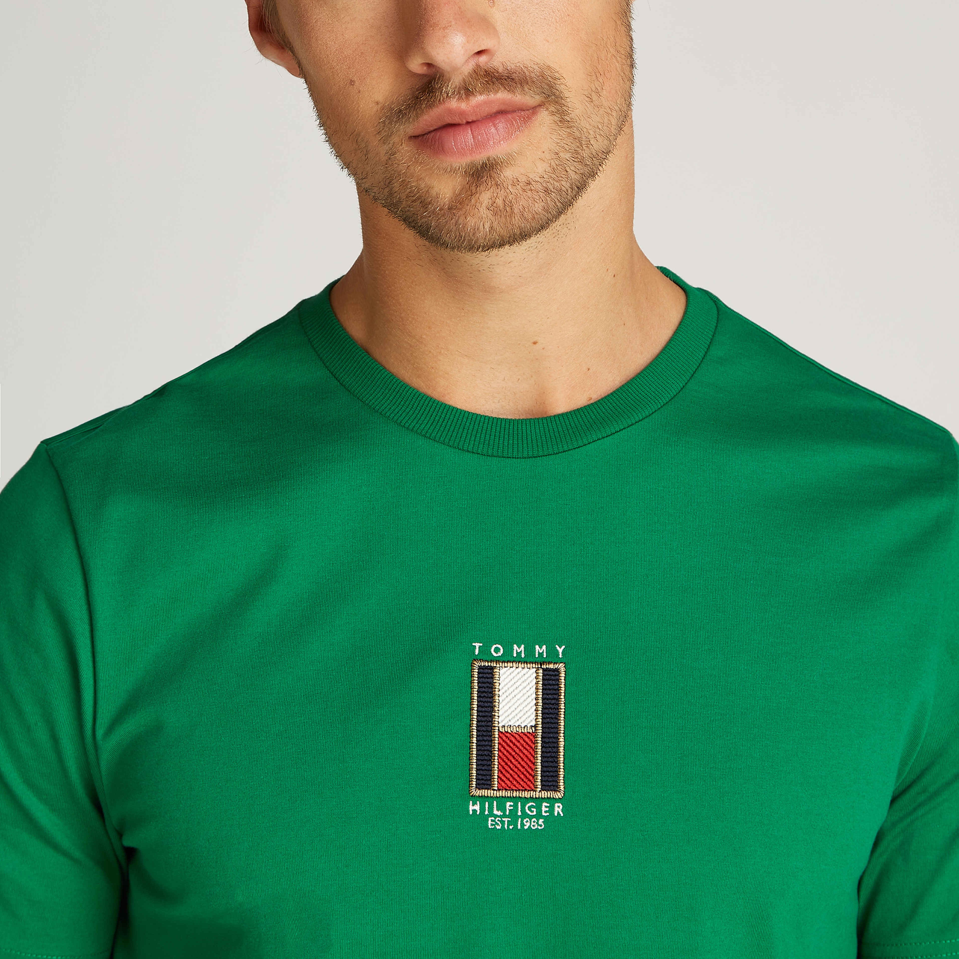 Tommy Hilfiger Vertical Flag Erkek Yeşil T-Shirt