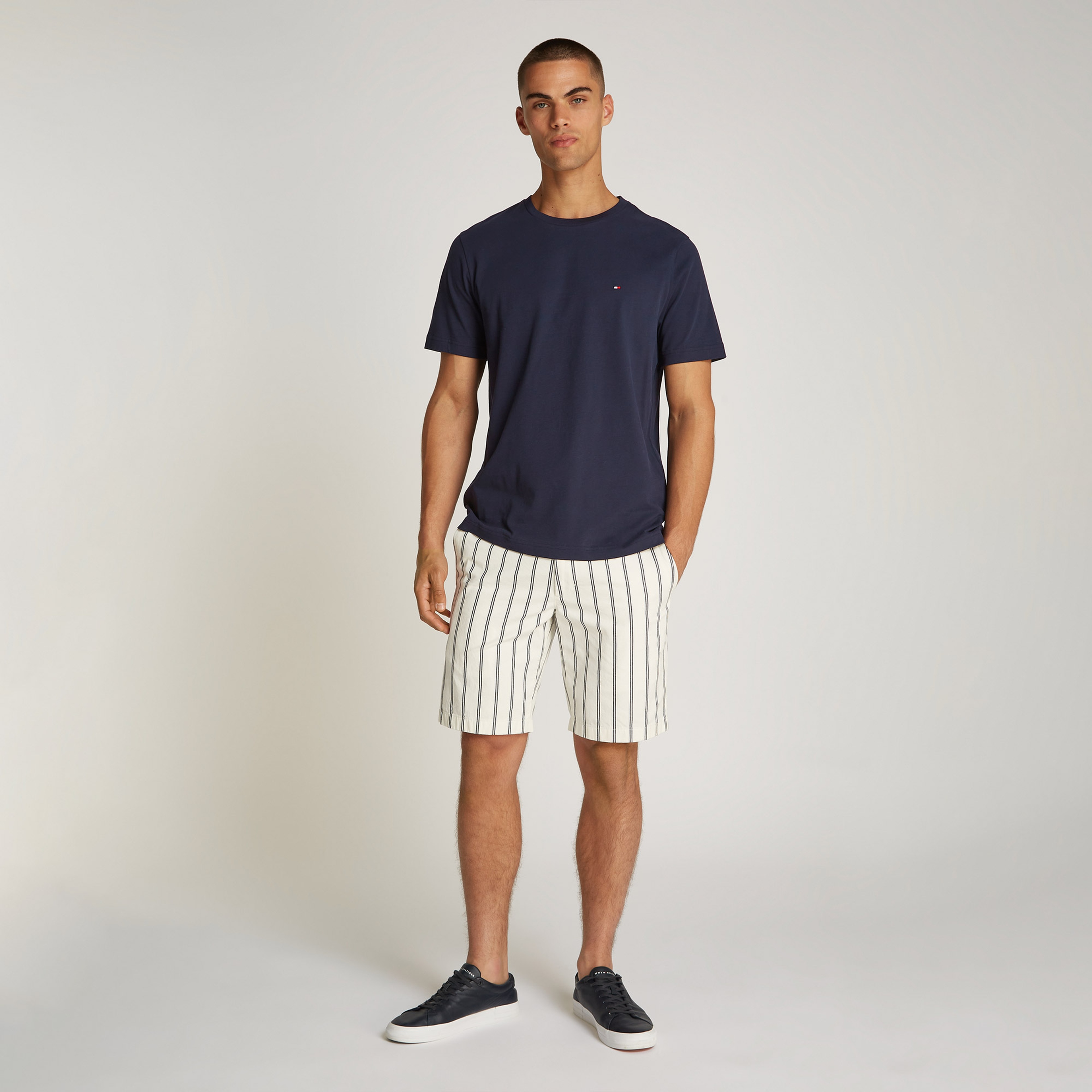 Tommy Hilfiger Essential Reg Fit Solid Erkek Mavi T-Shirt