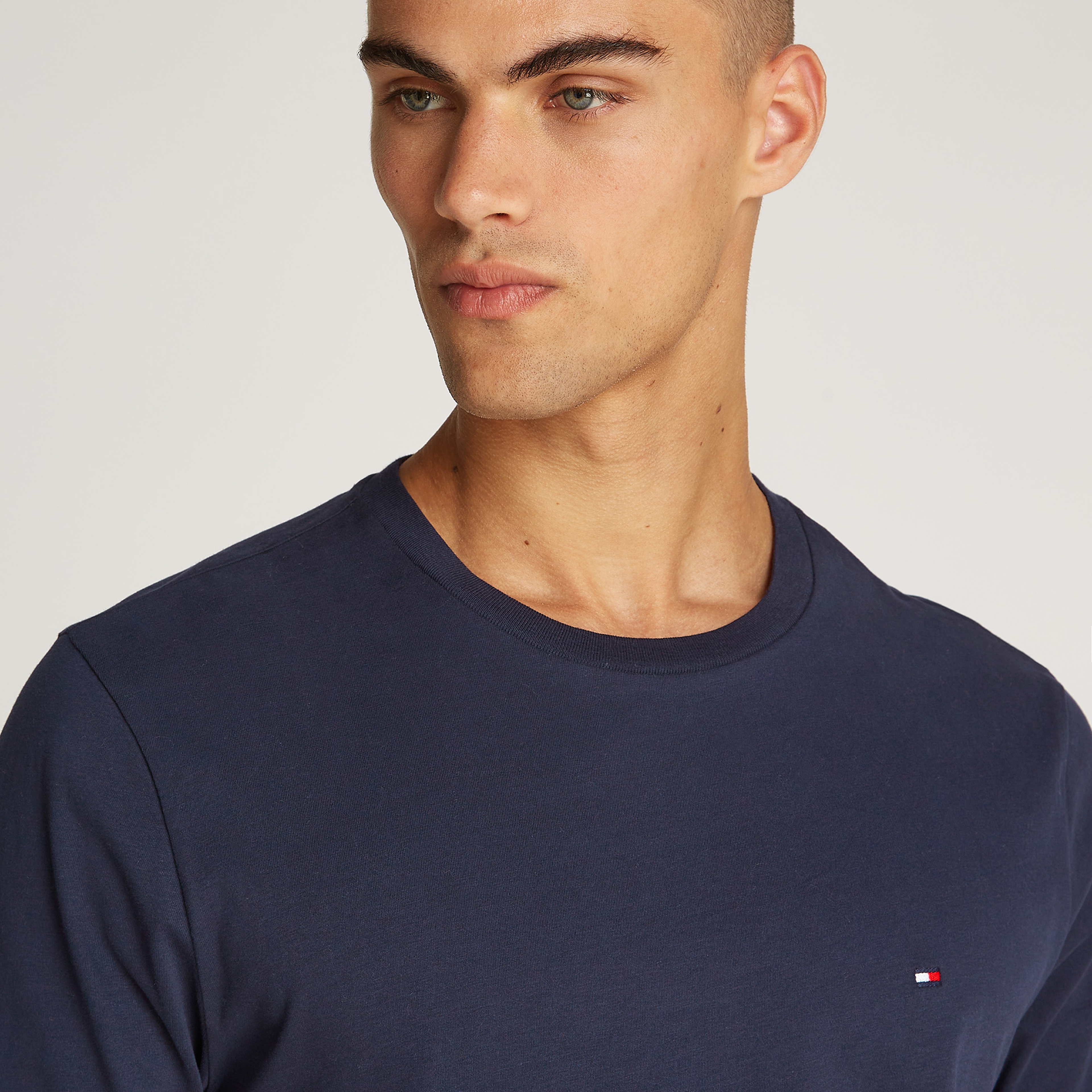 Tommy Hilfiger Essential Reg Fit Solid Erkek Mavi T-Shirt