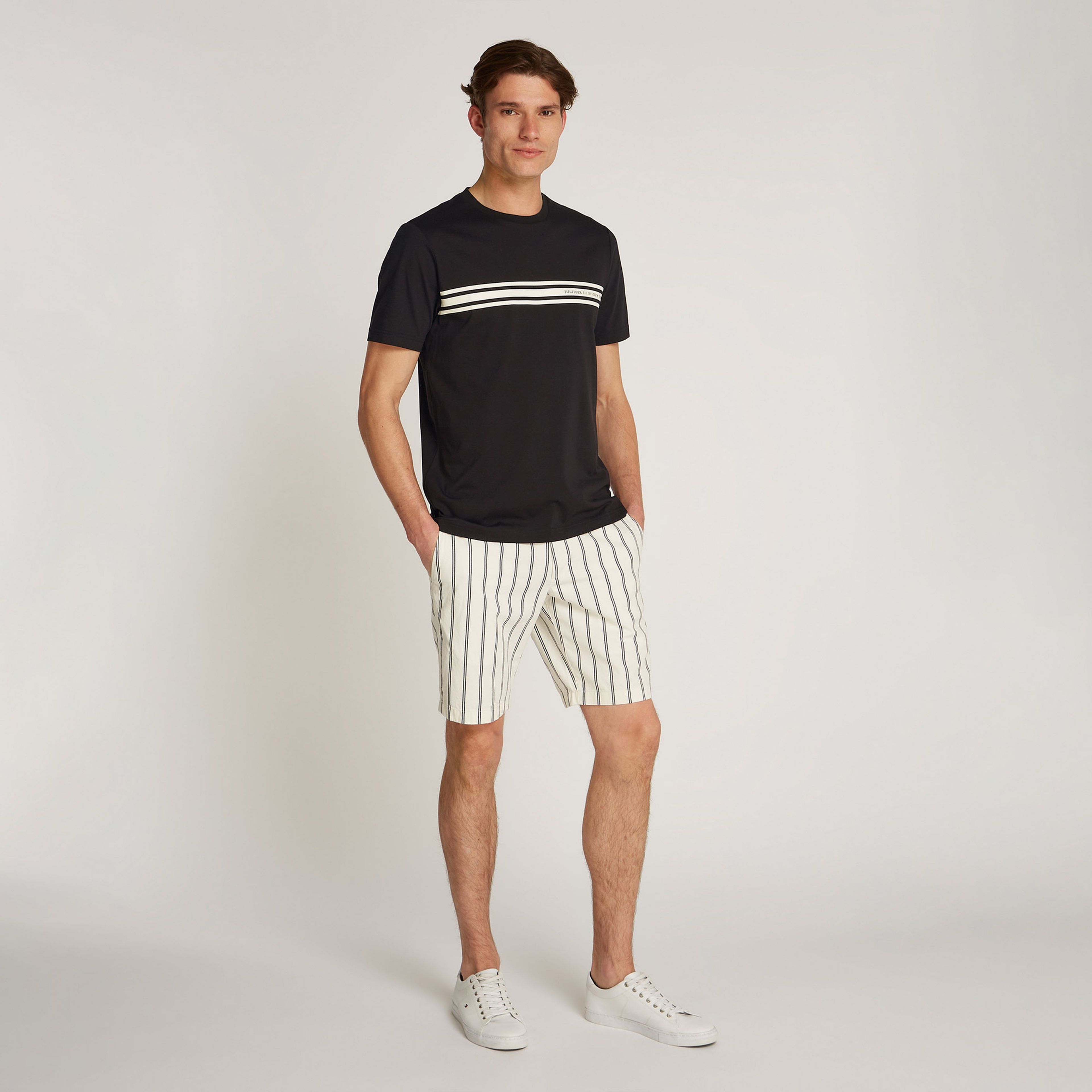 Tommy Hilfiger Central Chest Stripe Erkek Siyah T-Shirt