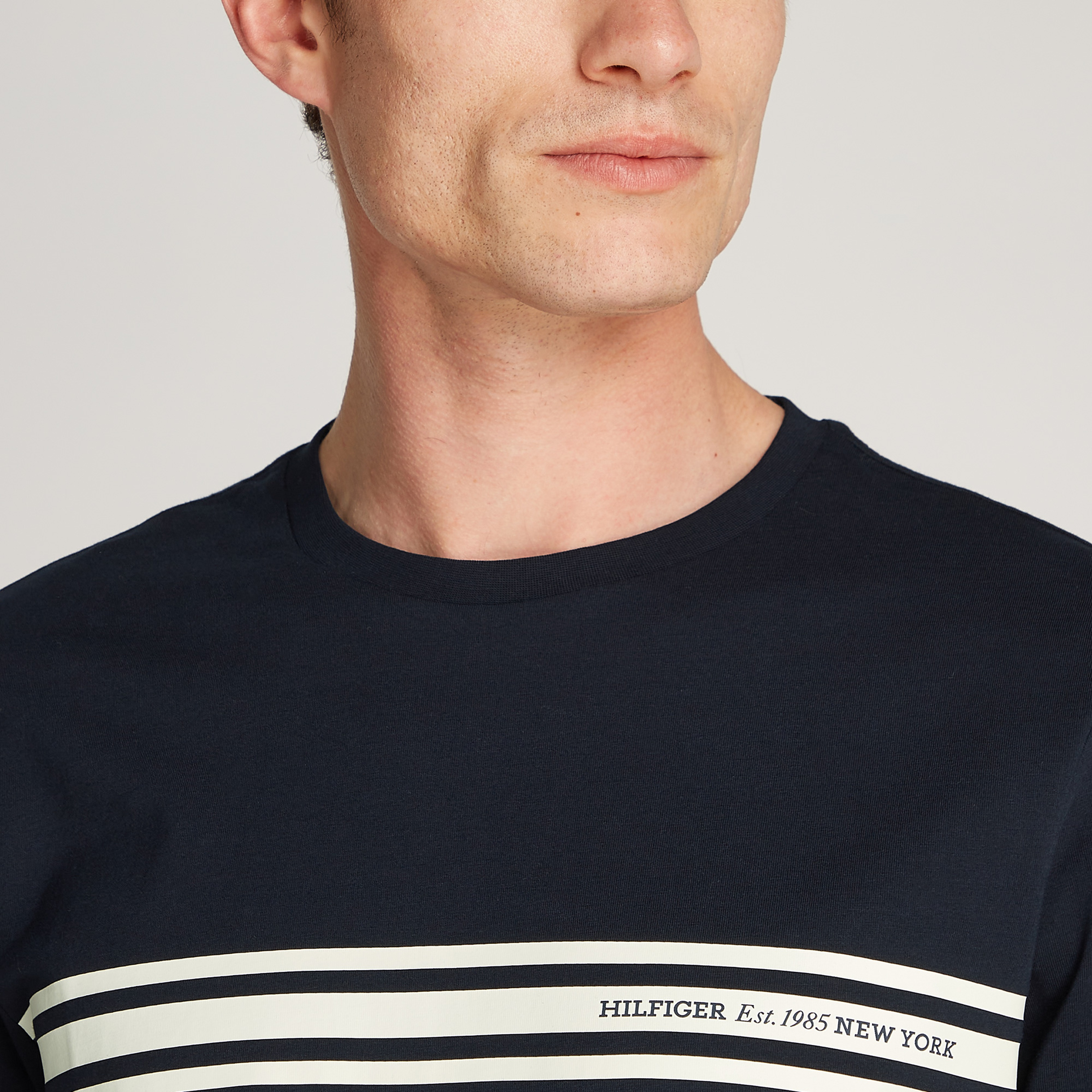 Tommy Hilfiger Central Chest Stripe Erkek Mavi T-Shirt