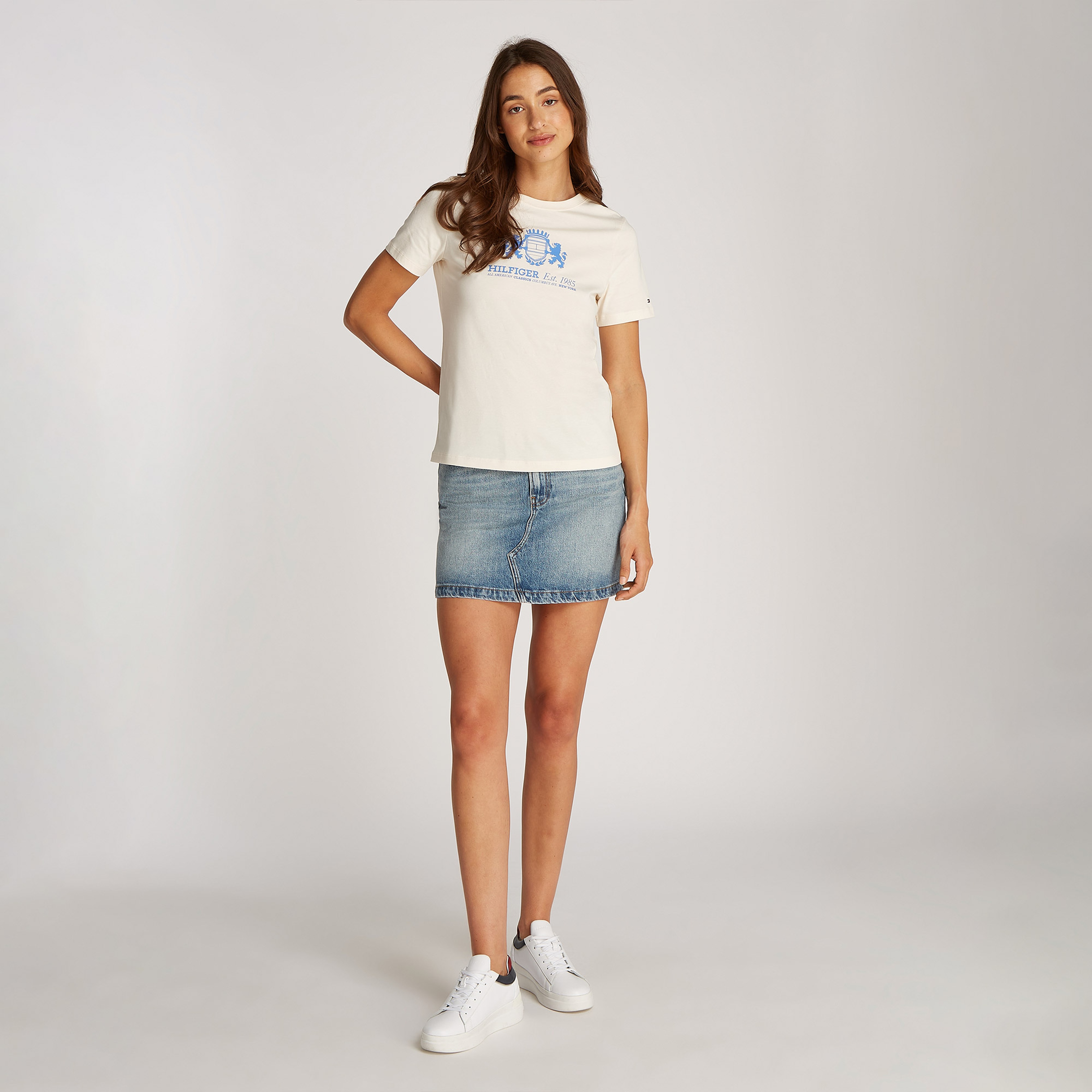 Tommy Hilfiger Slim Varsity C-Nk Kadın Bej T-Shirt