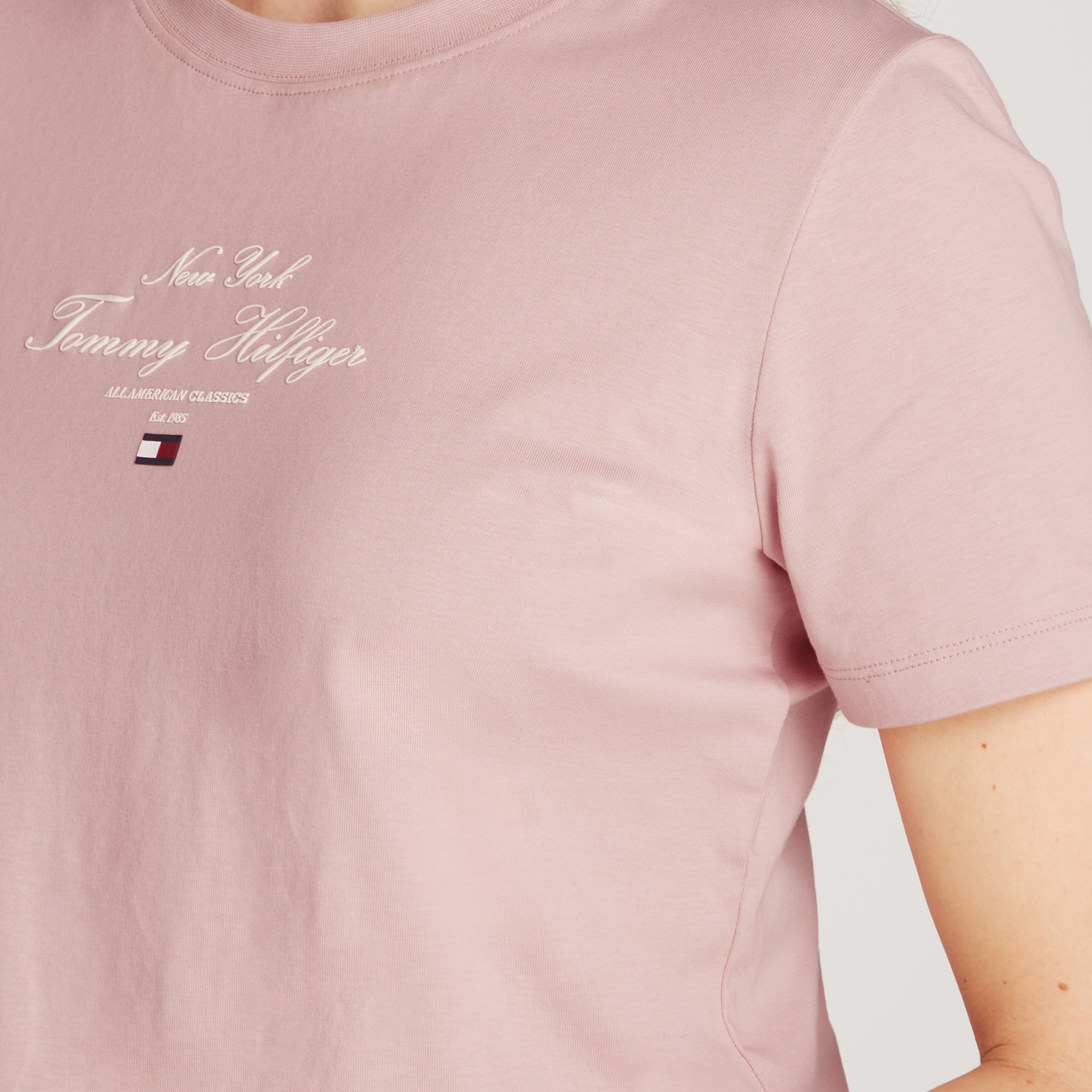 Tommy Hilfiger Reg Script C-Nk Kadın Pembe T-Shirt