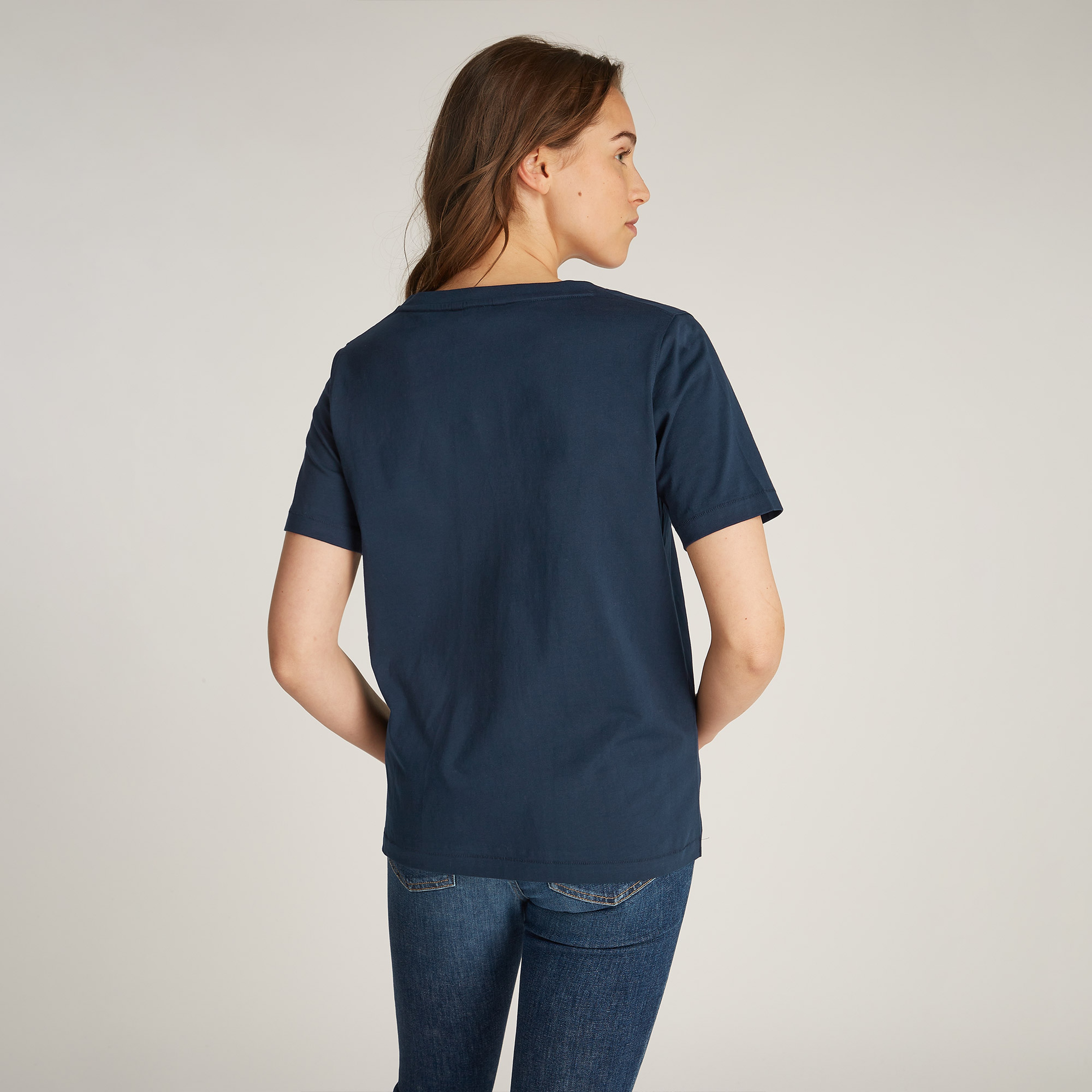 Tommy Hilfiger Modern Regular Flag V-Nk Kadın Lacivert T-Shirt