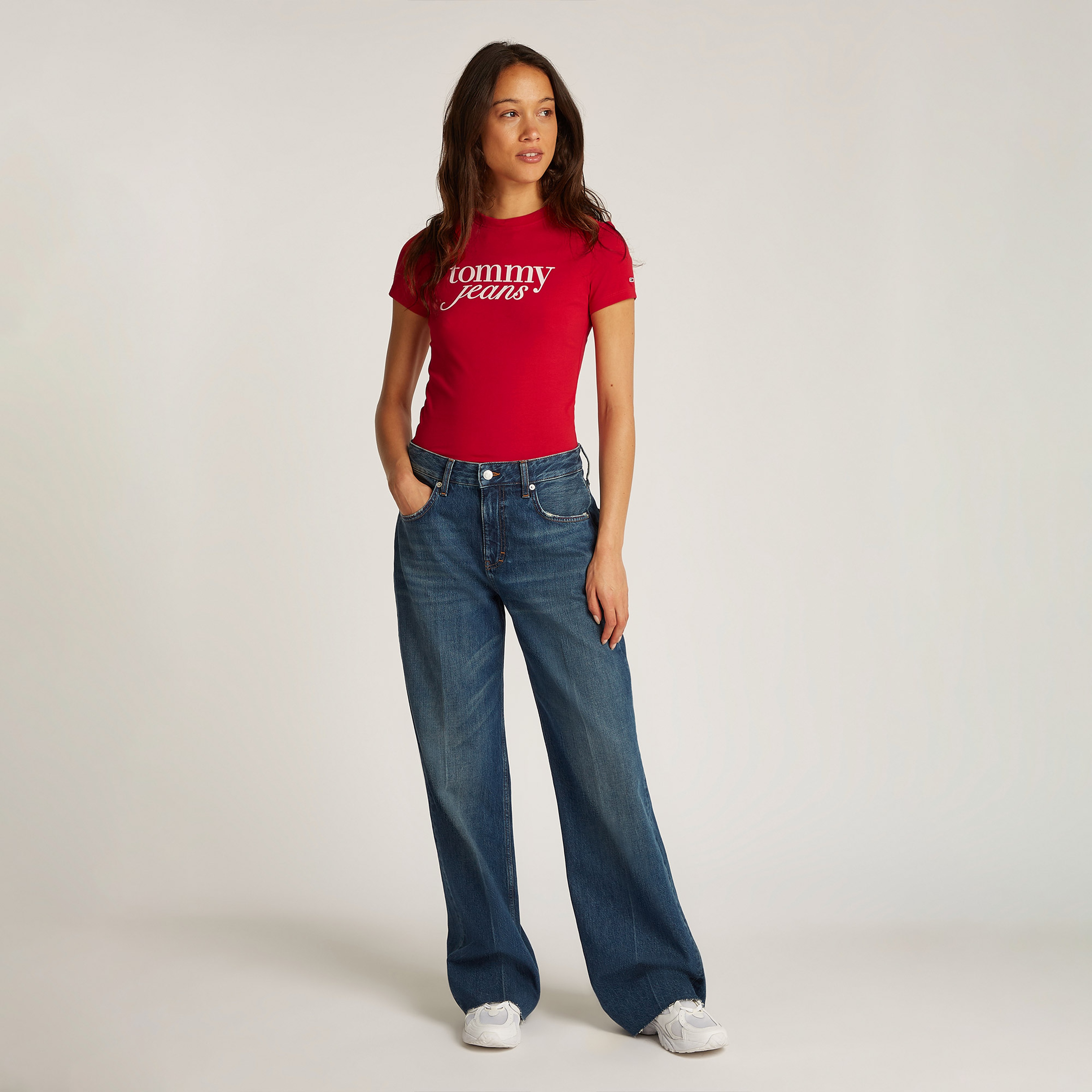 Tommy Jeans Slim Essential Logo Ext Kadın Kırmızı T-Shirt