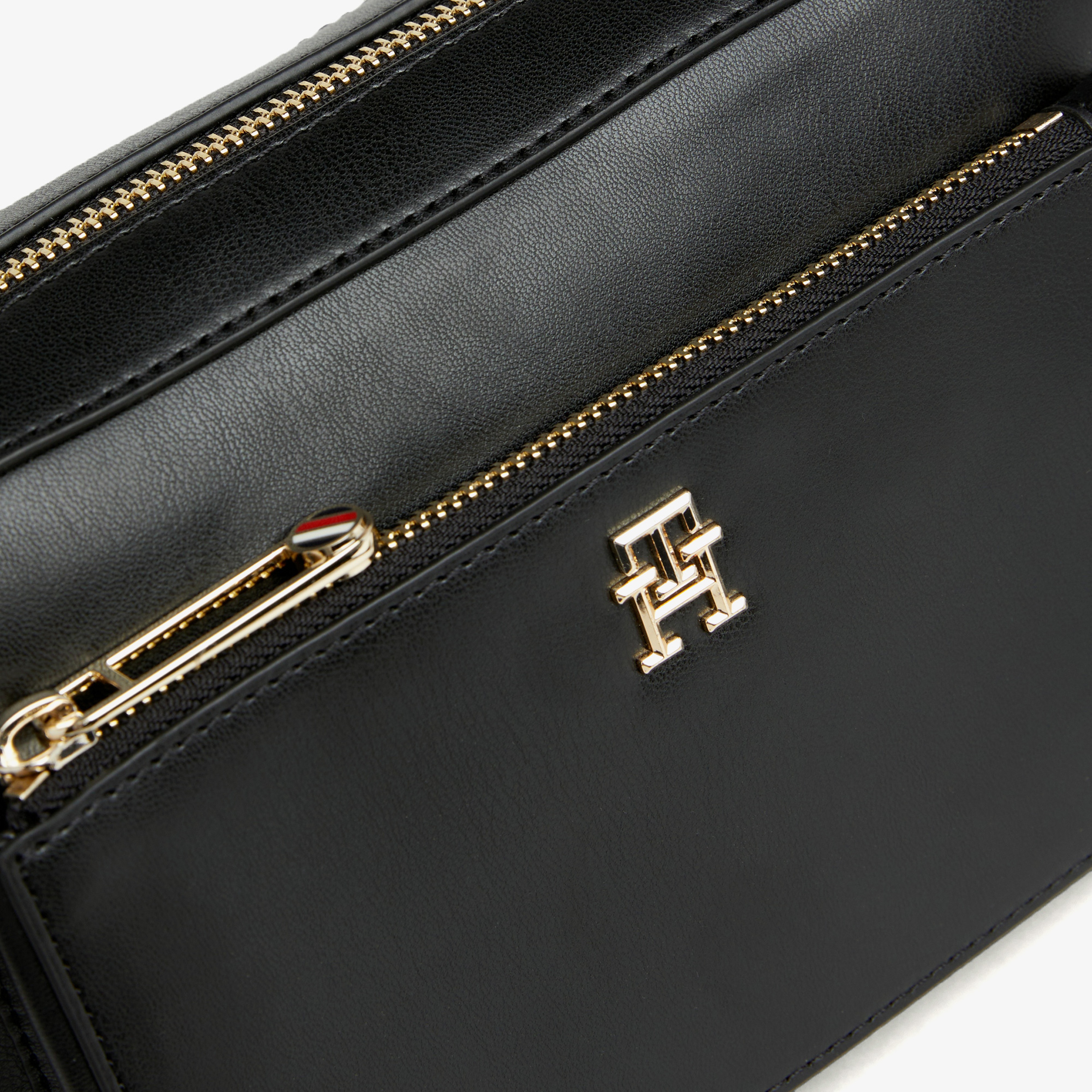 Tommy Hilfiger Kadın Siyah Çanta