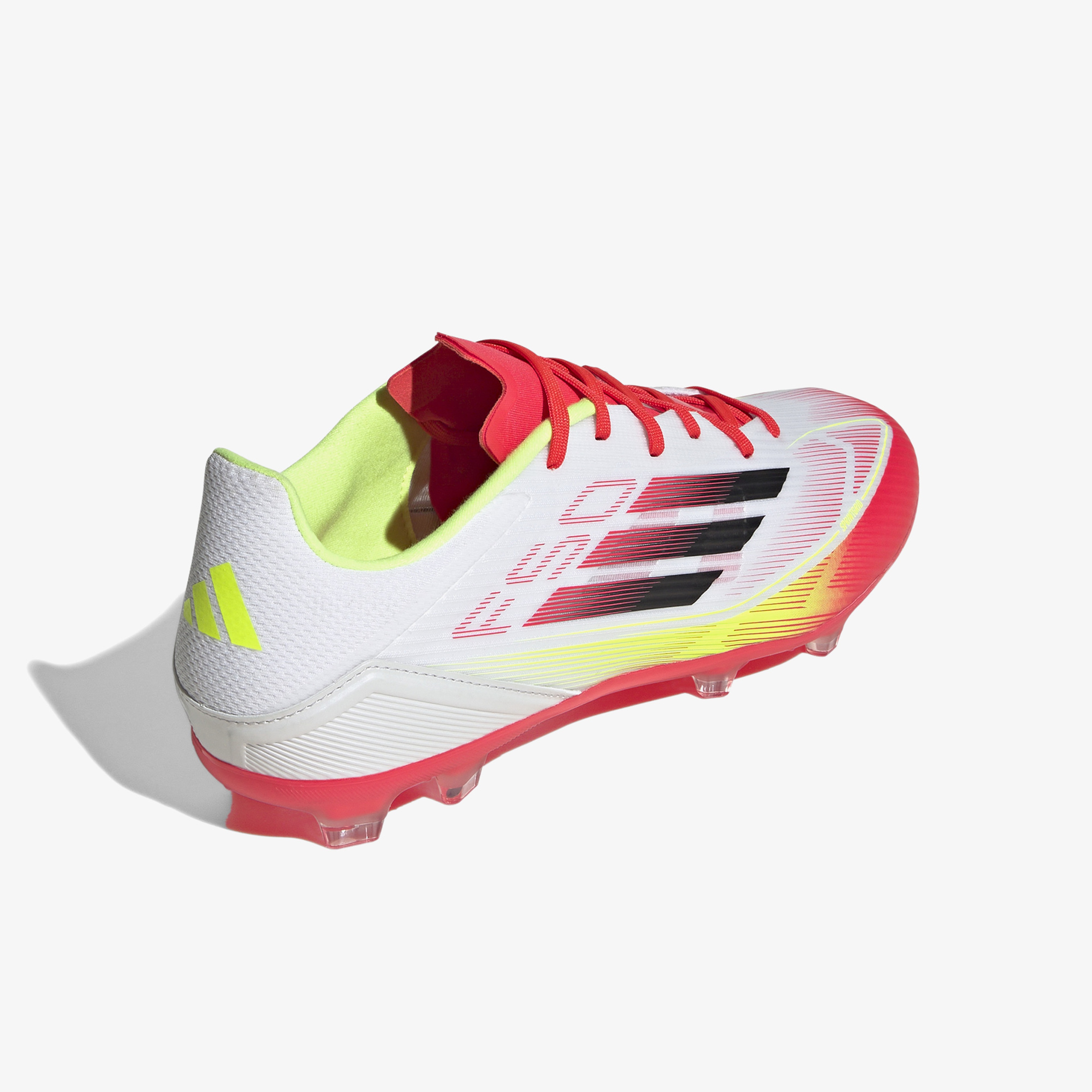 adidas Erkek Beyaz Halı Saha Kramponu