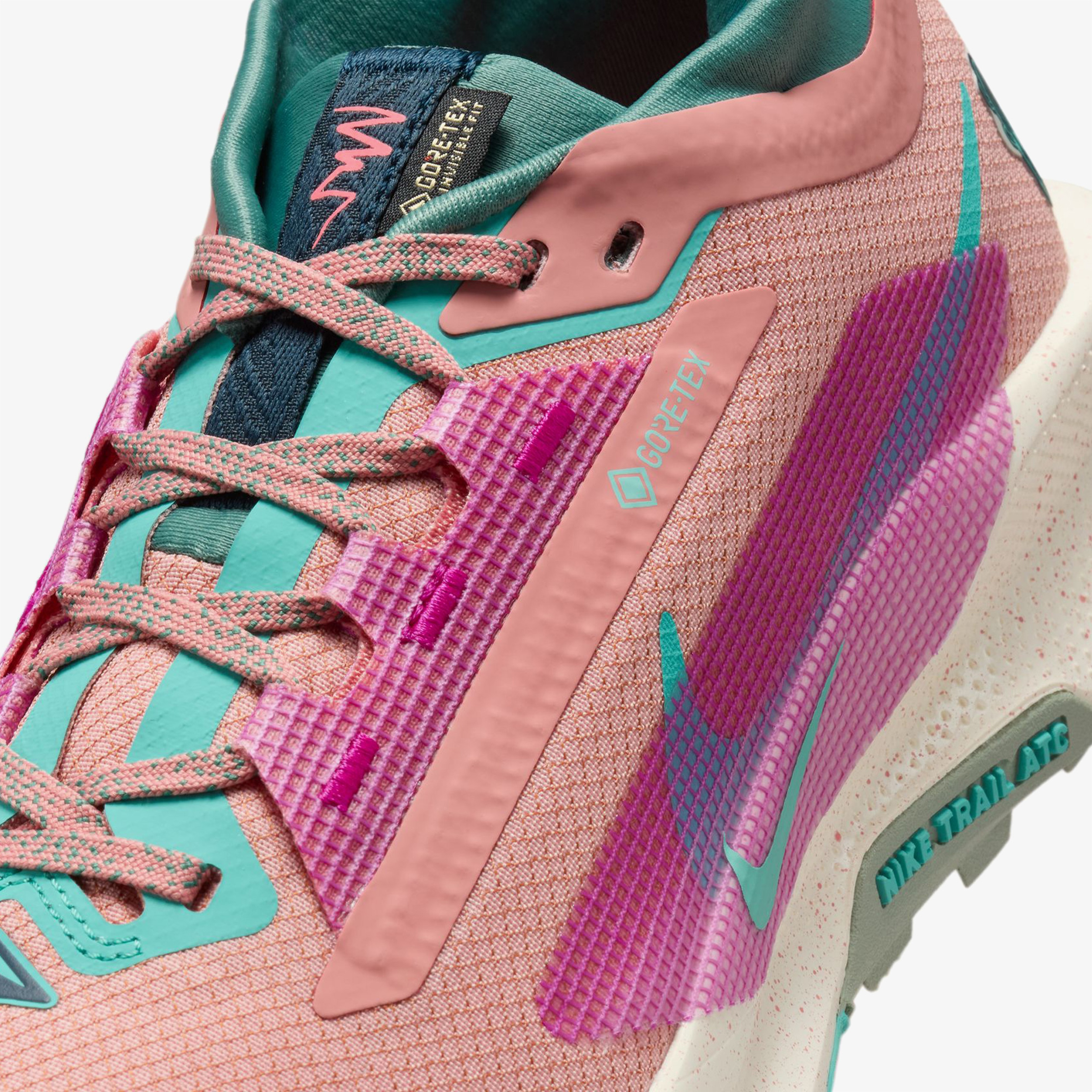 Nike Pegasus 5 Trail Gore Tex Kadın Pembe Koşu Ayakkabısı
