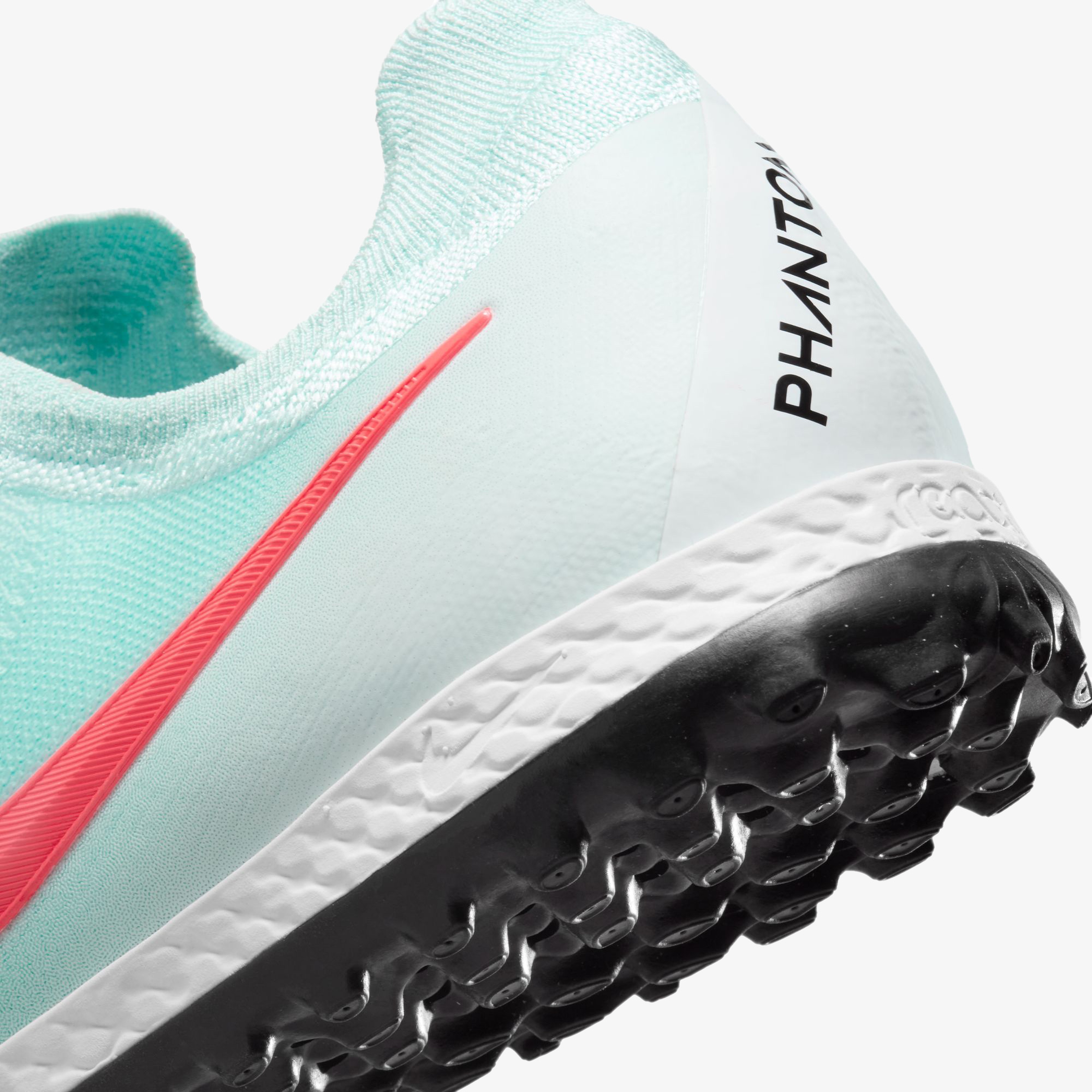 Nike Phantom GX 2 Pro Erkek Yeşil Halı Saha Kramponu