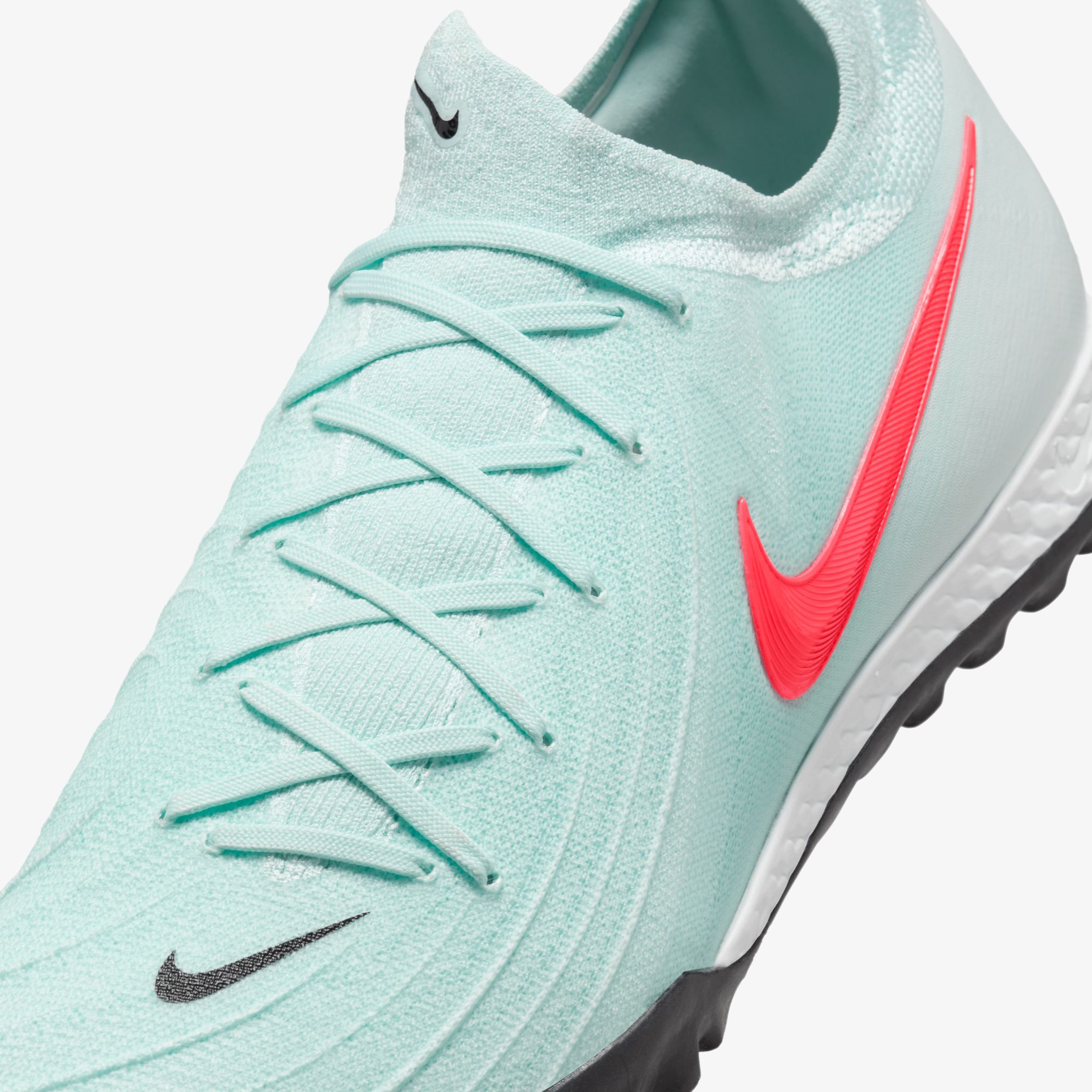 Nike Phantom GX 2 Pro Erkek Yeşil Halı Saha Kramponu