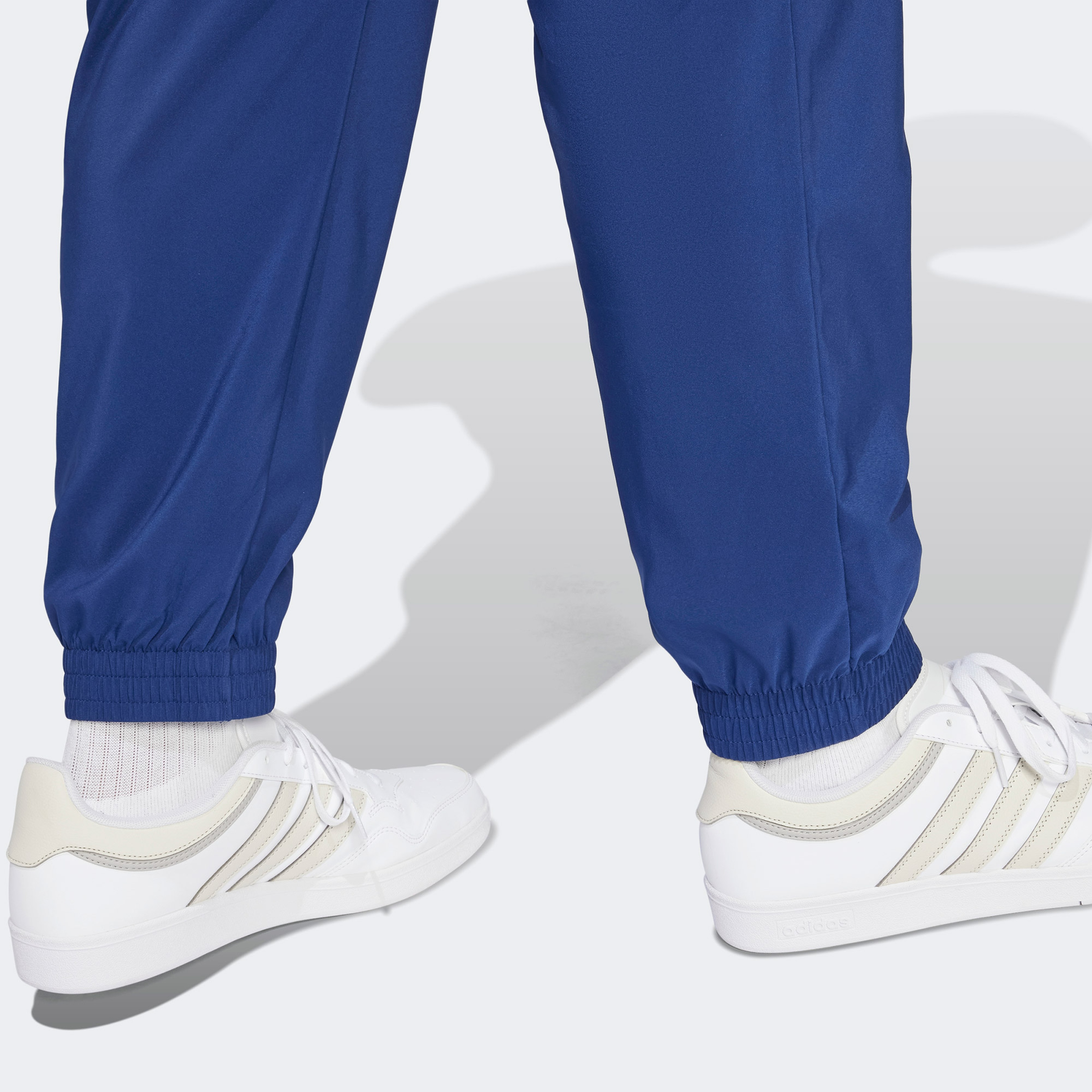 adidas Essentials Small Logo Cargo Erkek Mavi Eşofman Altı