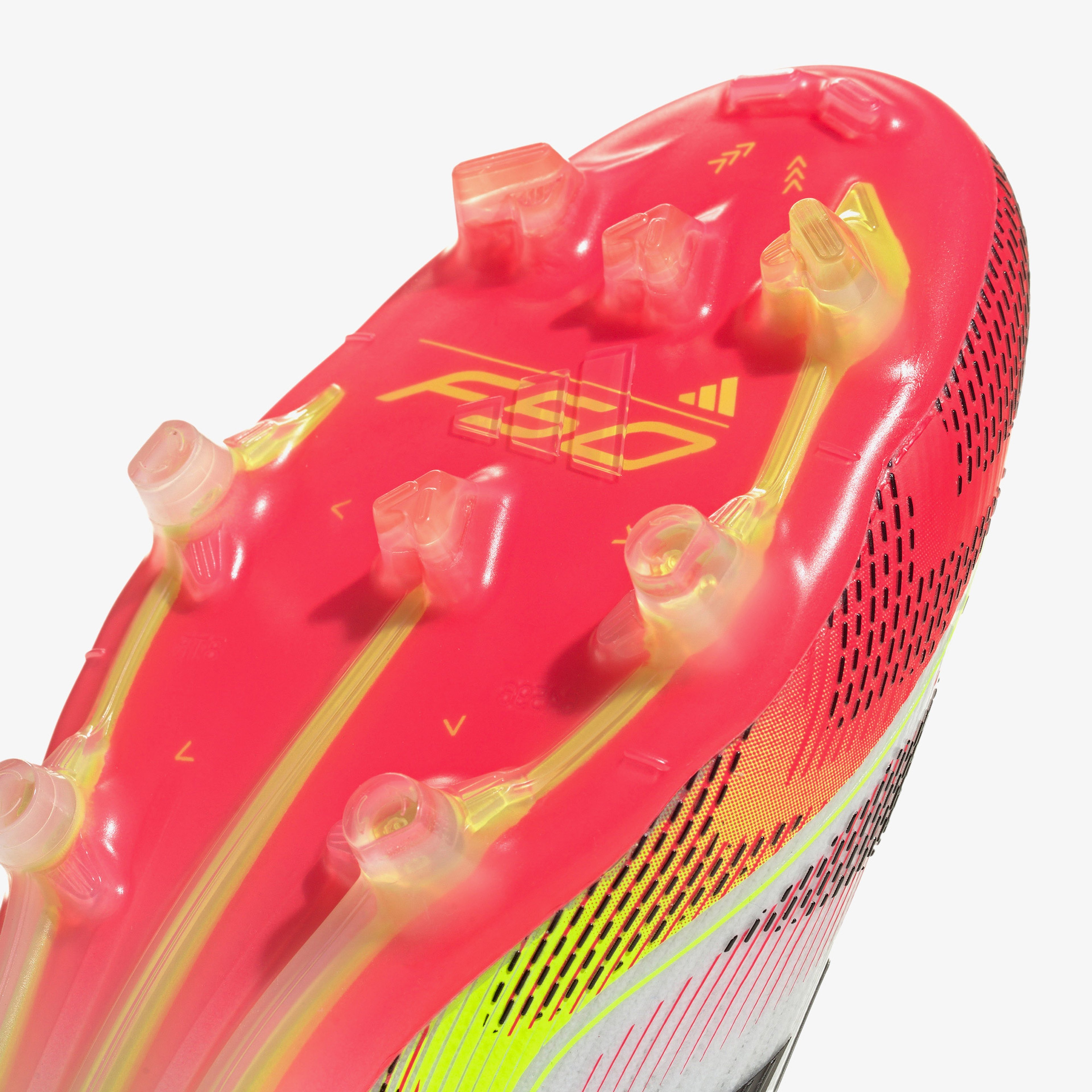 adidas F50 Elite Bağcıksız Erkek Beyaz Çim Saha Kramponu