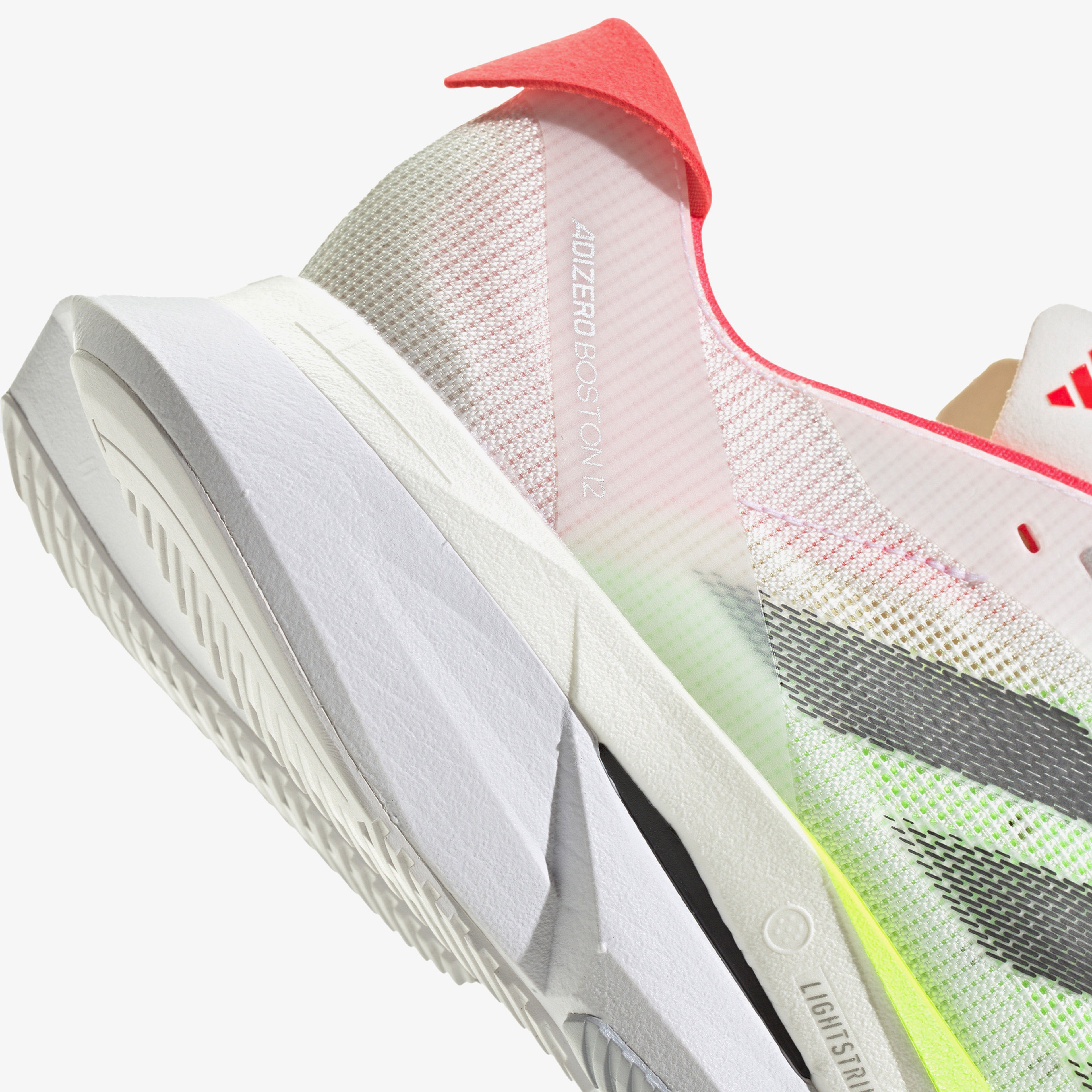 adidas Adizero Boston 12 Kadın Beyaz Koşu Ayakkabısı