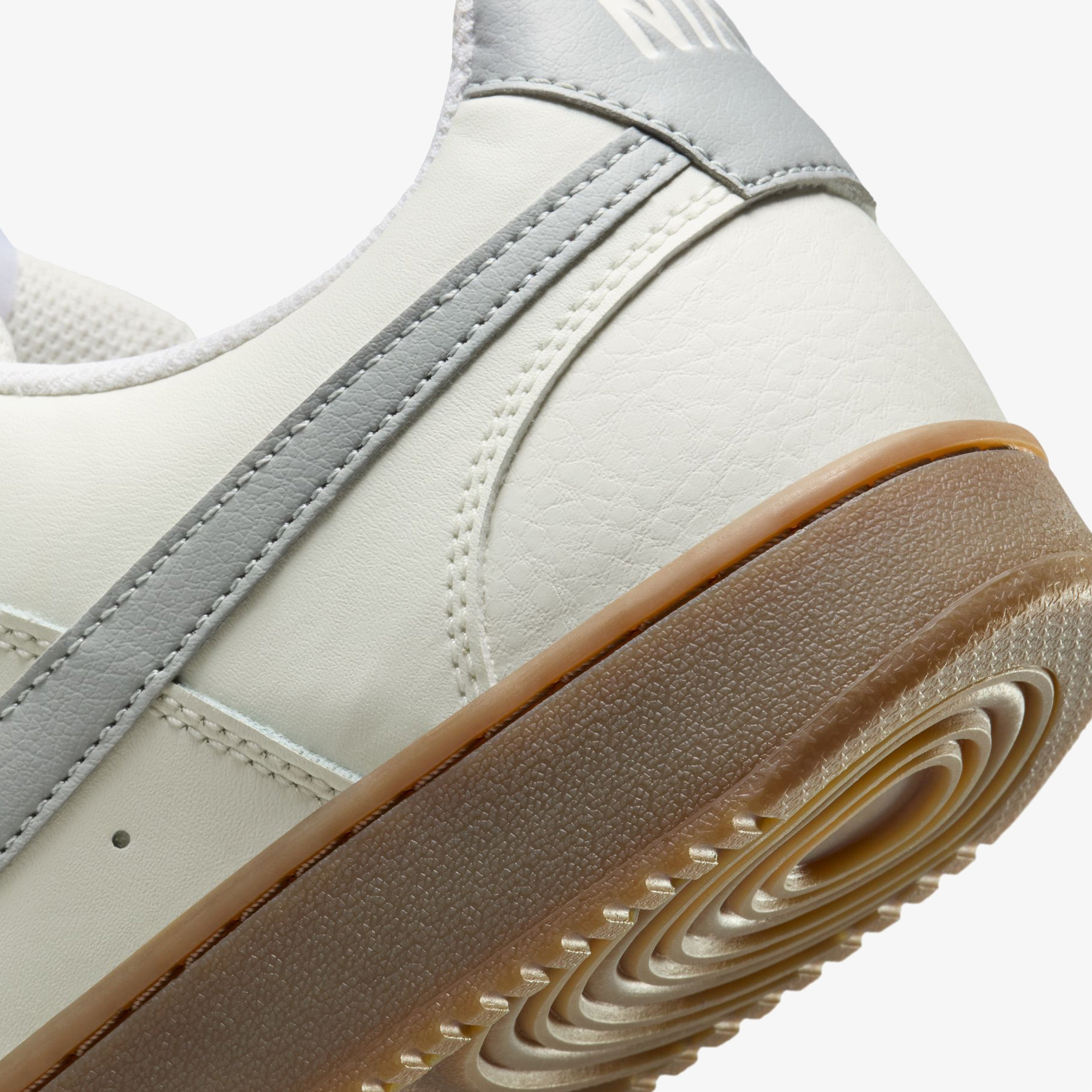 Nike Court Vision Low Erkek Beyaz Spor Ayakkabı