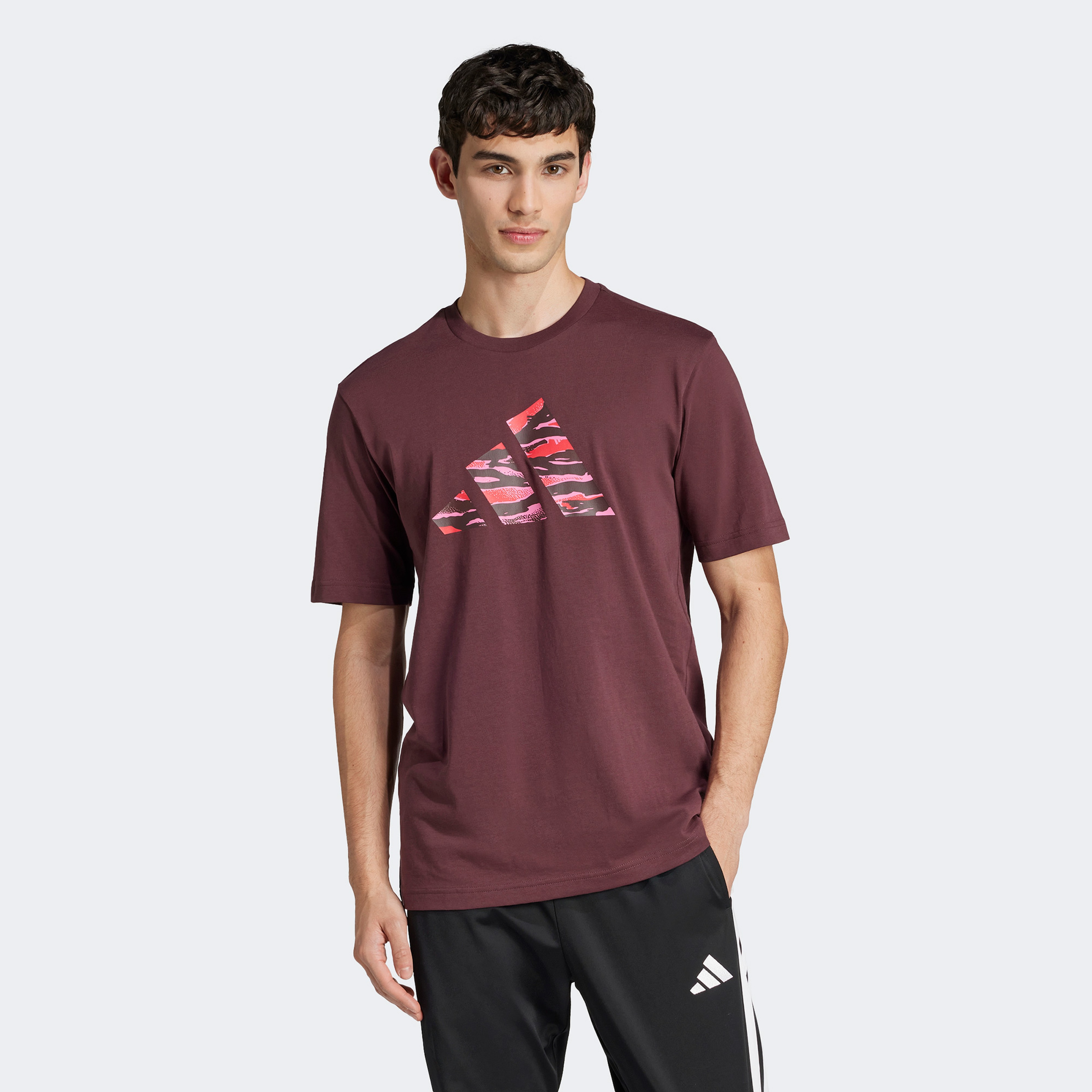 adidas Codes Camo Graphic Erkek Bordo T-Shirt