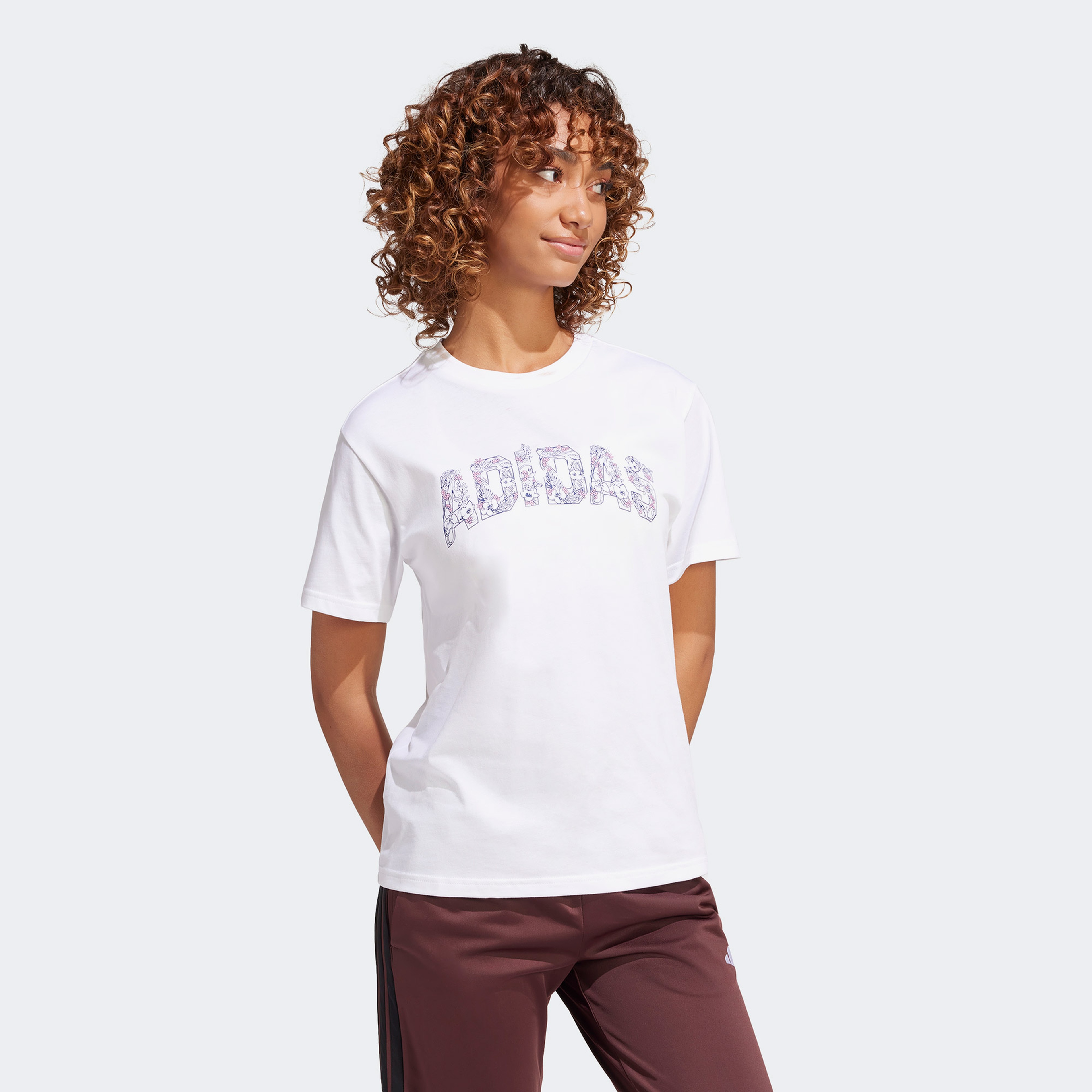 adidas Tech Illustrate Graphic Kadın Beyaz T-Shirt