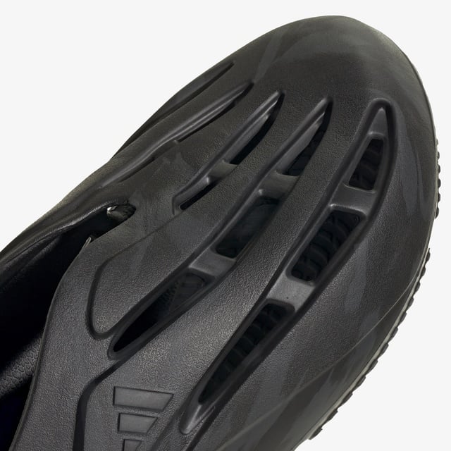 Adidas adidas Lightblaze Moc Erkek Siyah Terlik Occasion'da! Siyah - 9. görsel