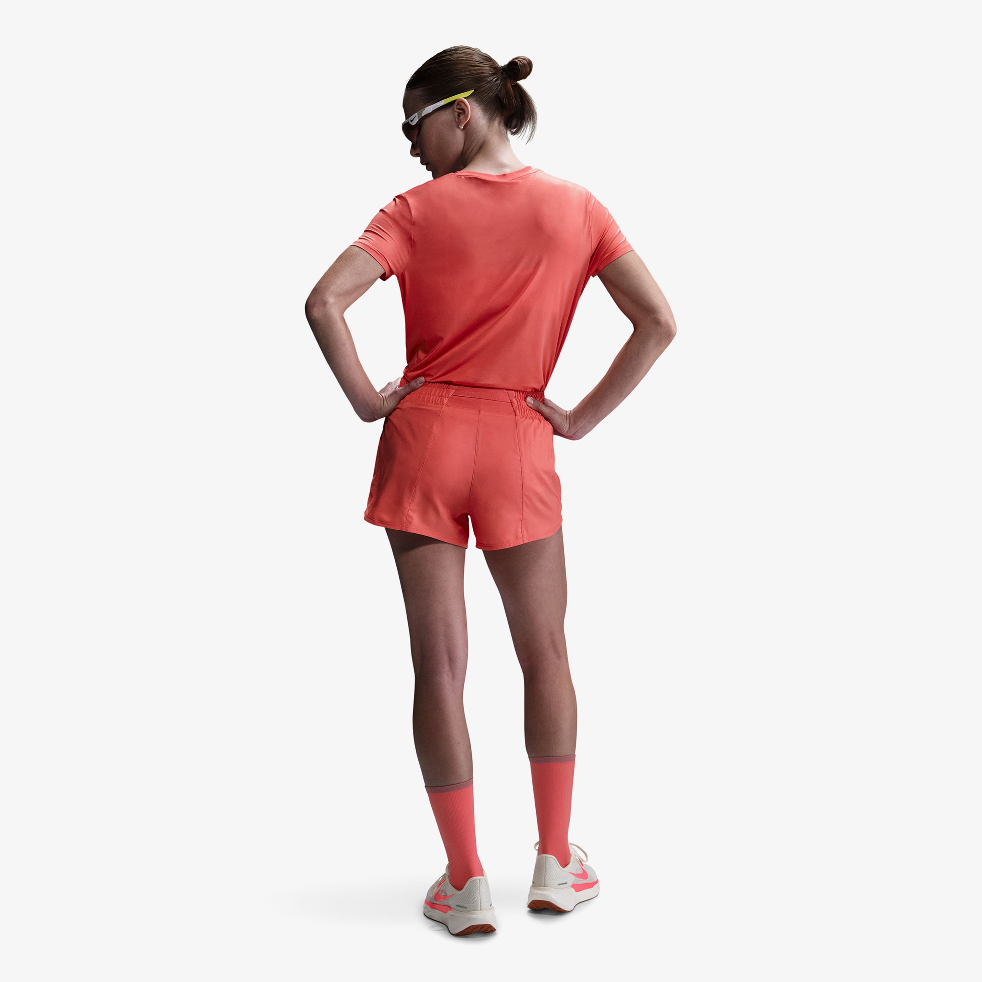 Nike One Kadın Turuncu Koşu Şortu