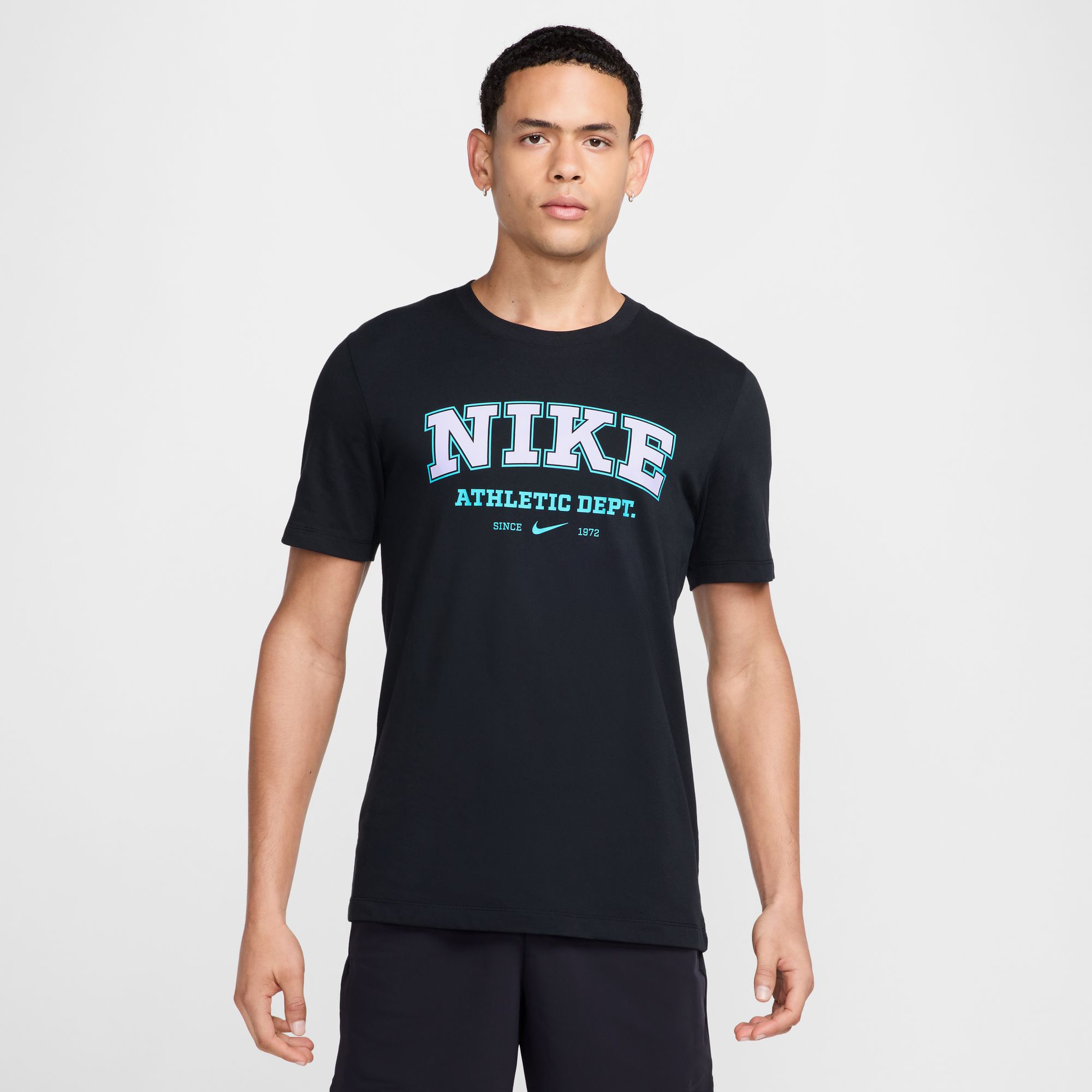 Nike Sportswear Erkek Siyah Antrenman T-Shirt
