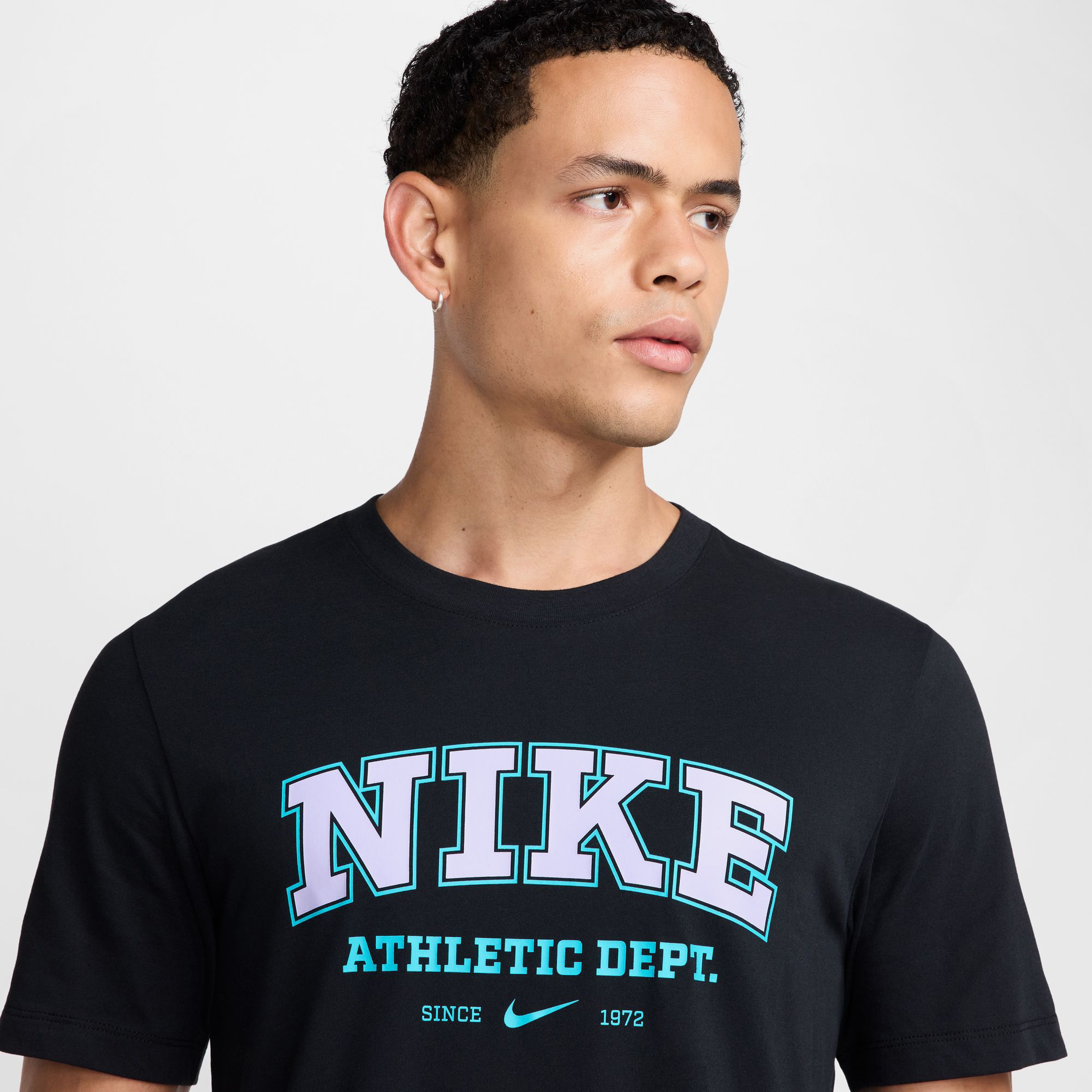 Nike Sportswear Erkek Siyah Antrenman T-Shirt