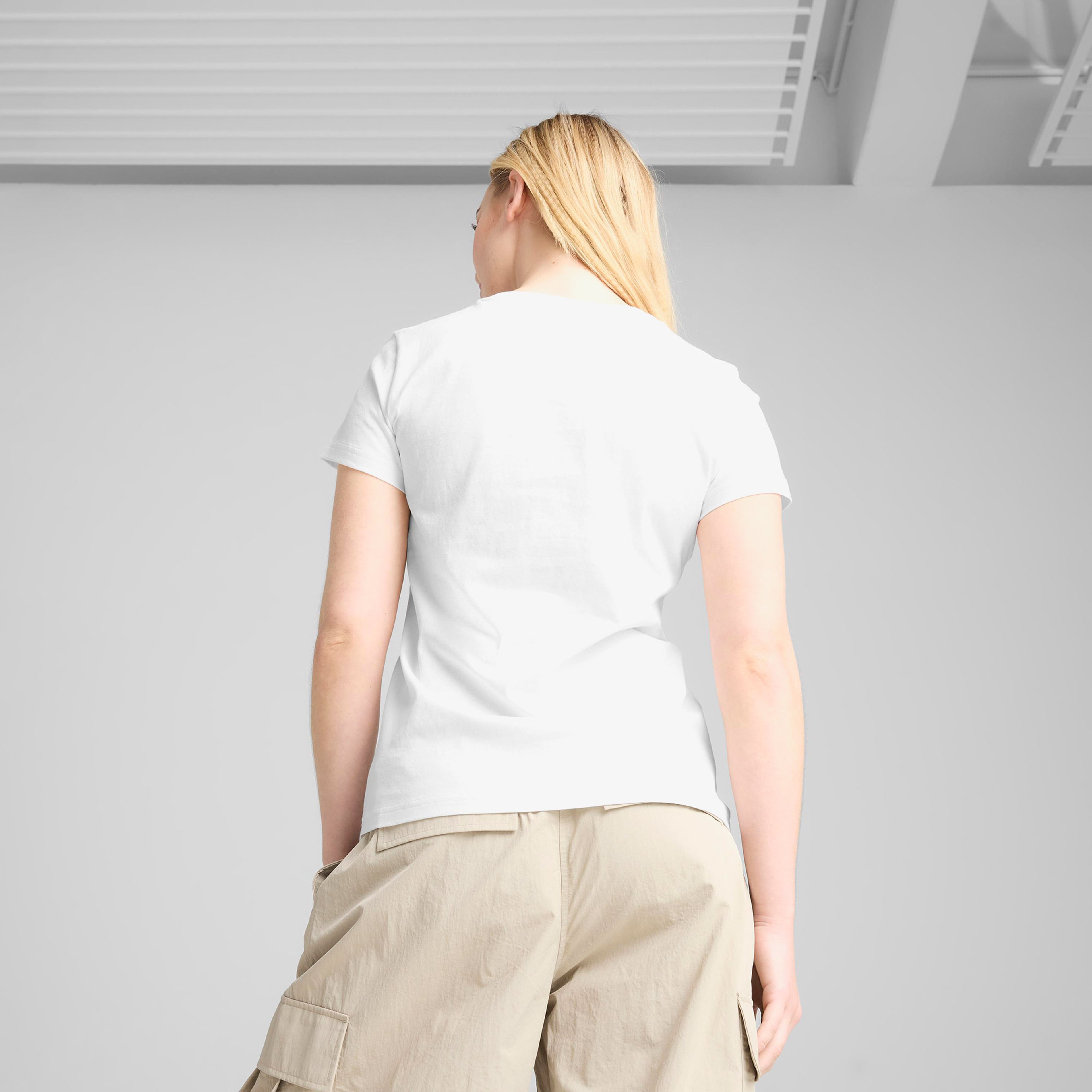 Puma Graphics Floral Cat Logo Kadın Beyaz T-Shirt