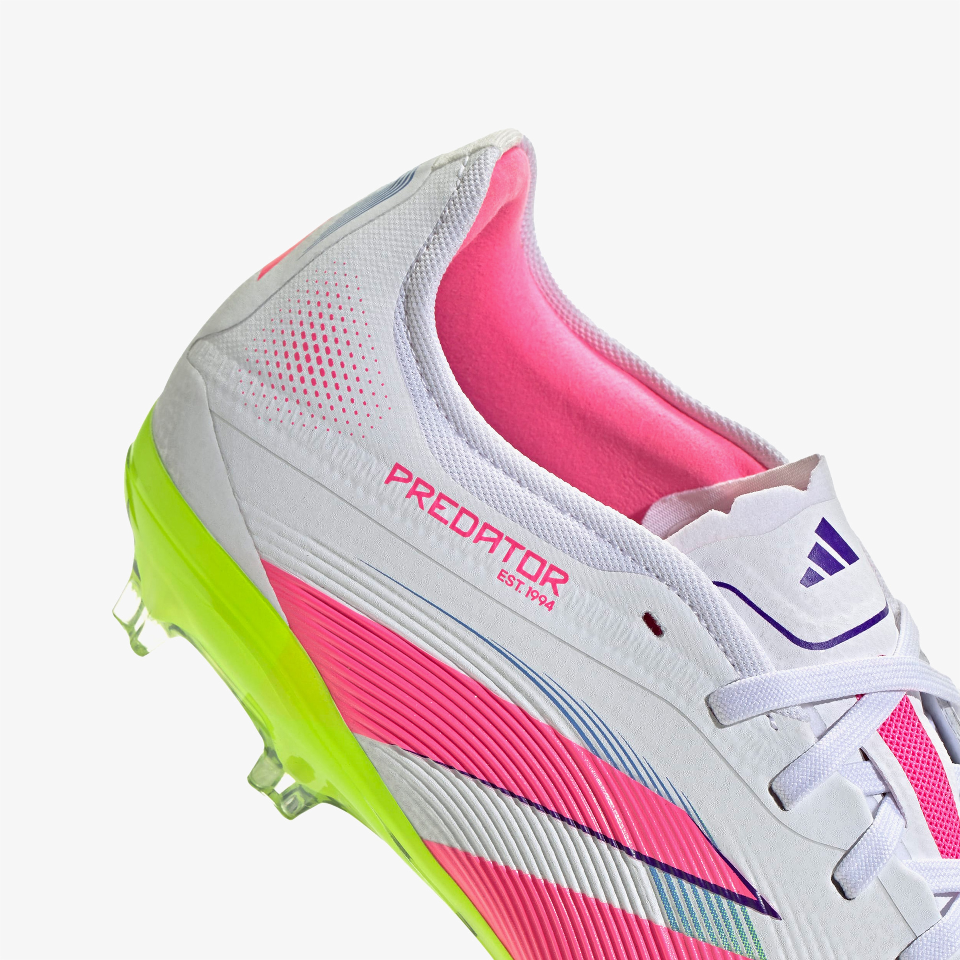 adidas Predator Pro Erkek Beyaz Çim Saha Kramponu