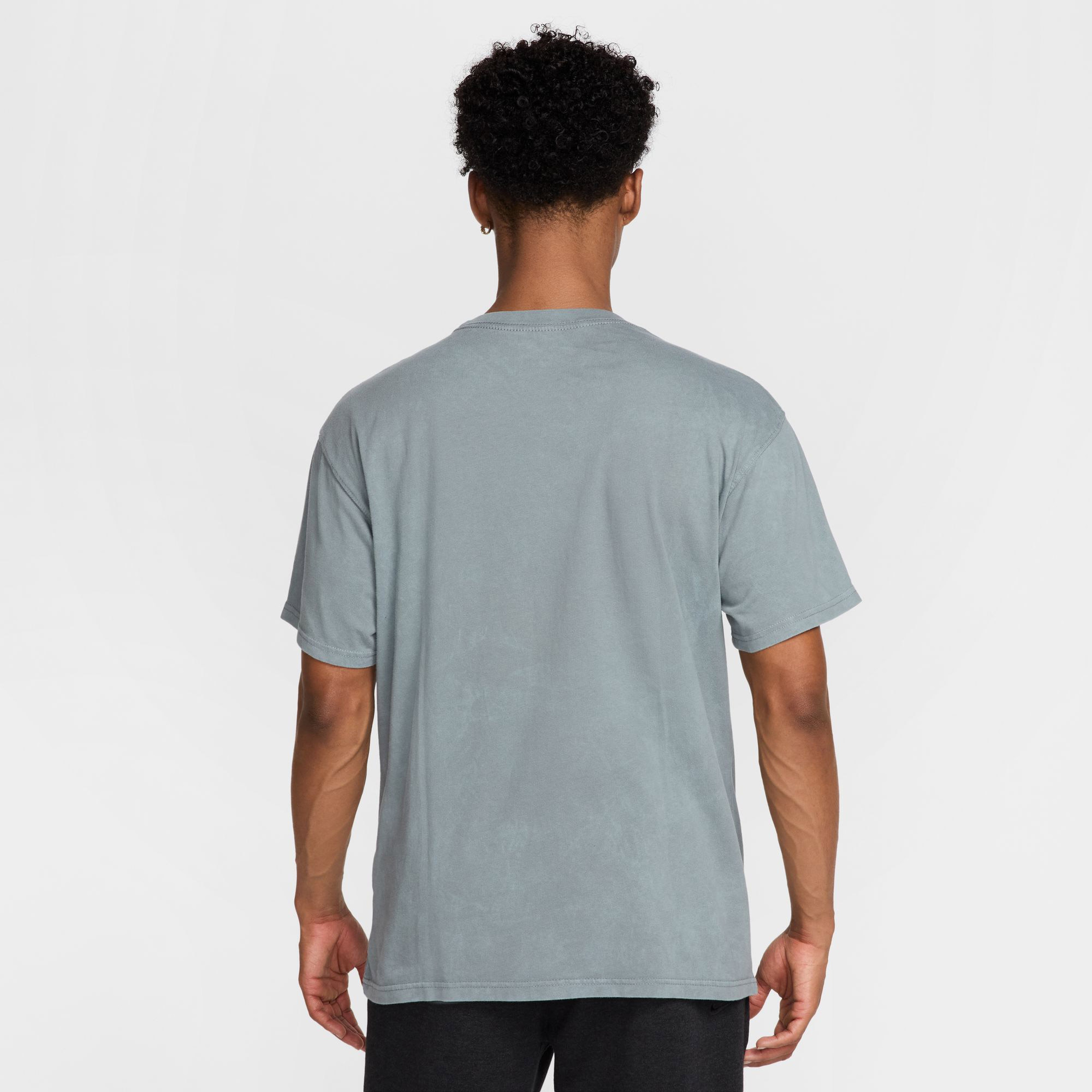 Nike Sportswear Erkek Gri Antrenman T-Shirt