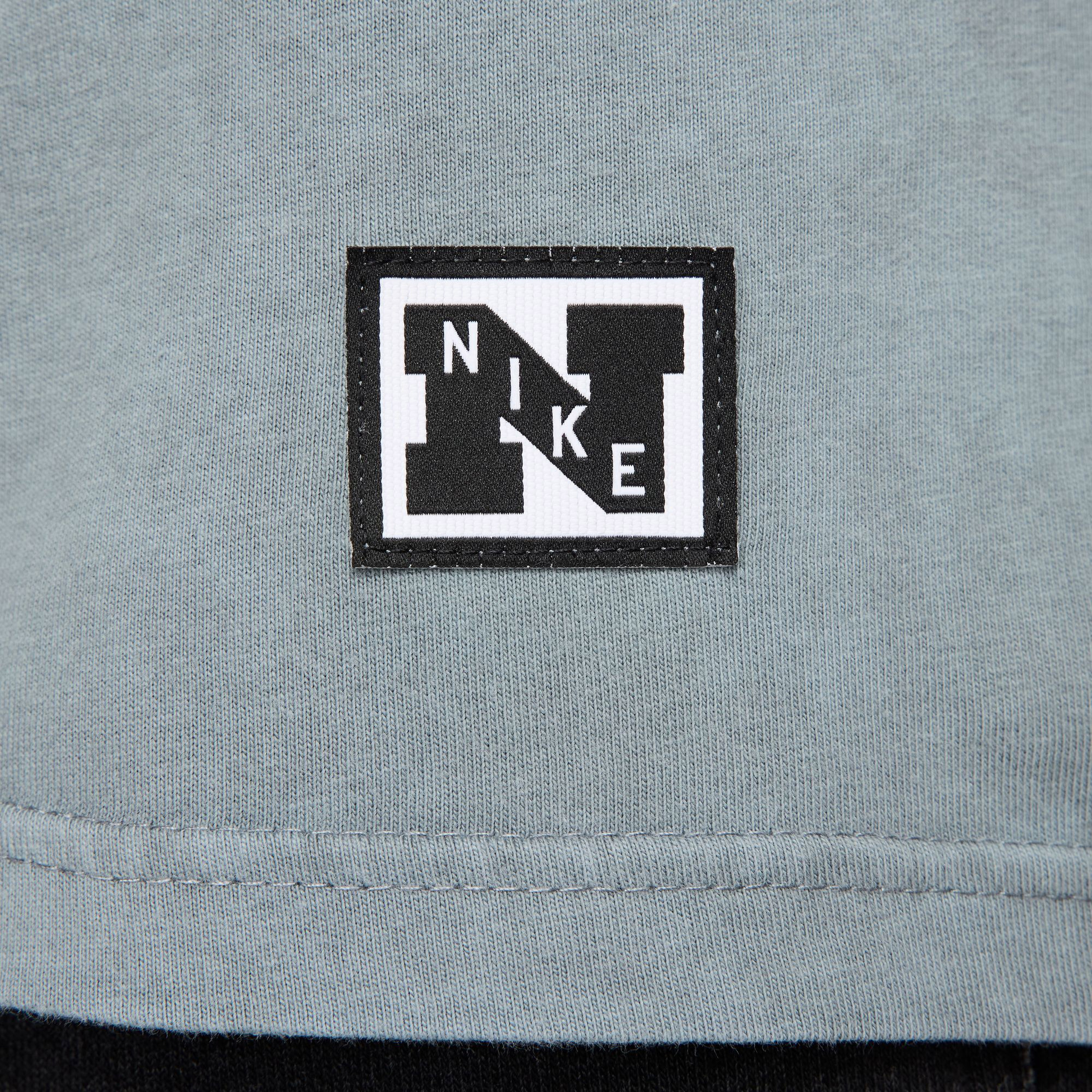 Nike Sportswear Erkek Gri Antrenman T-Shirt