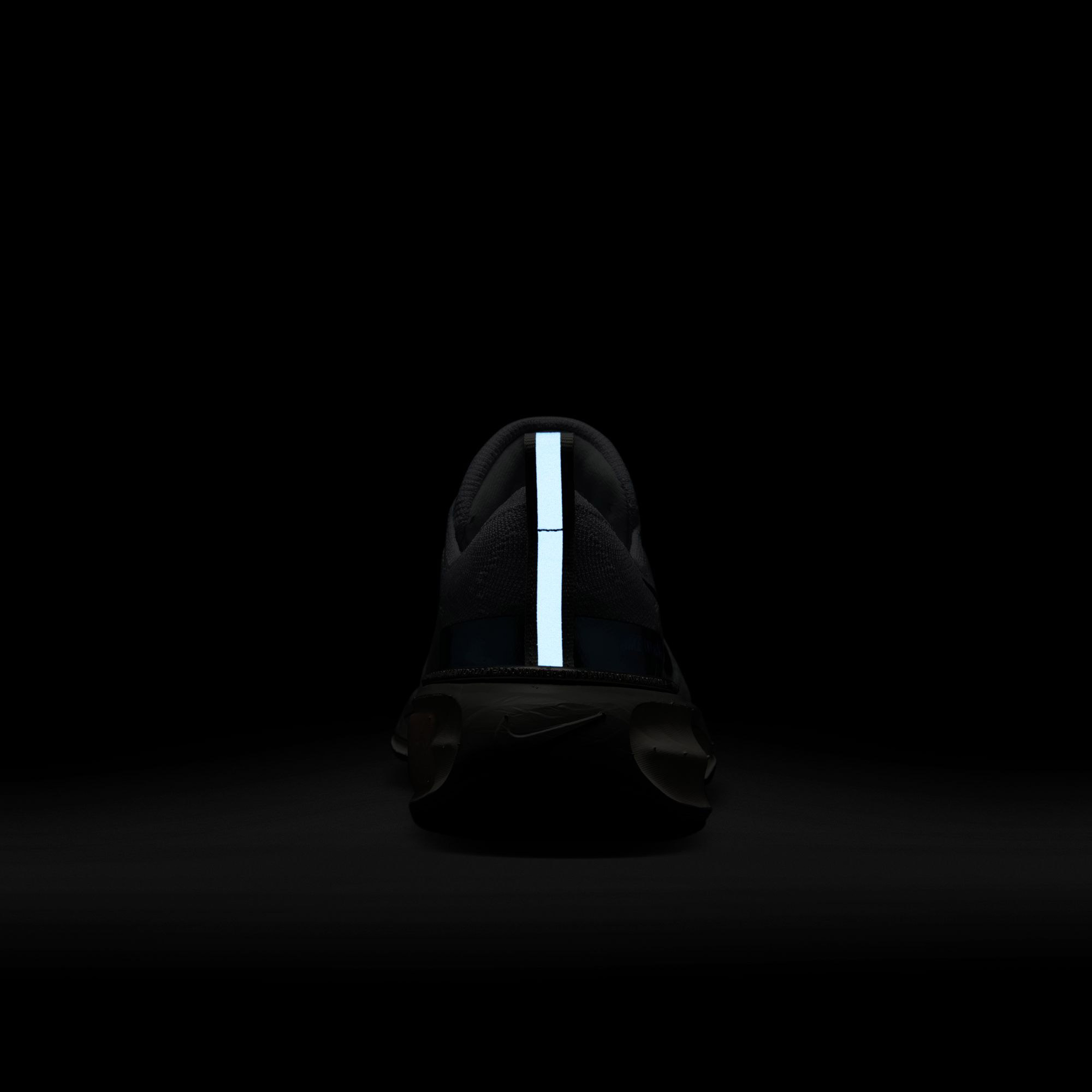 Nike Invincible 3 Kadın Mavi Koşu Ayakkabısı