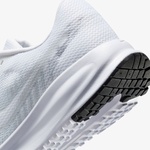 Nike Run Defy Erkek Beyaz Koşu Ayakkabısı