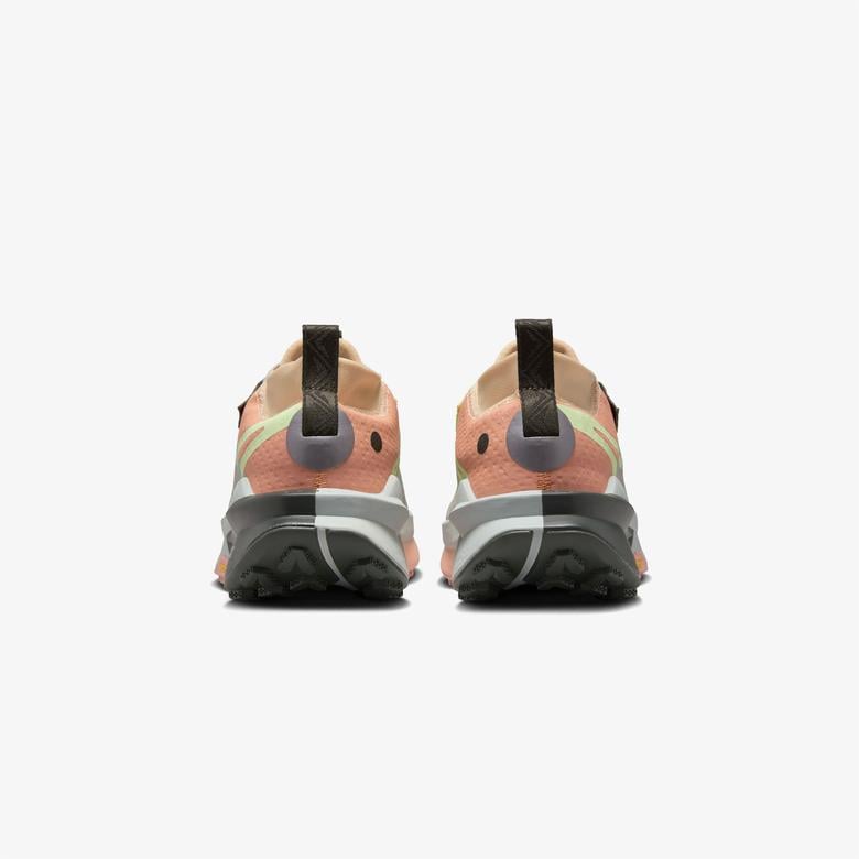 Nike Zegama 2 Erkek Gri Koşu Ayakkabısı