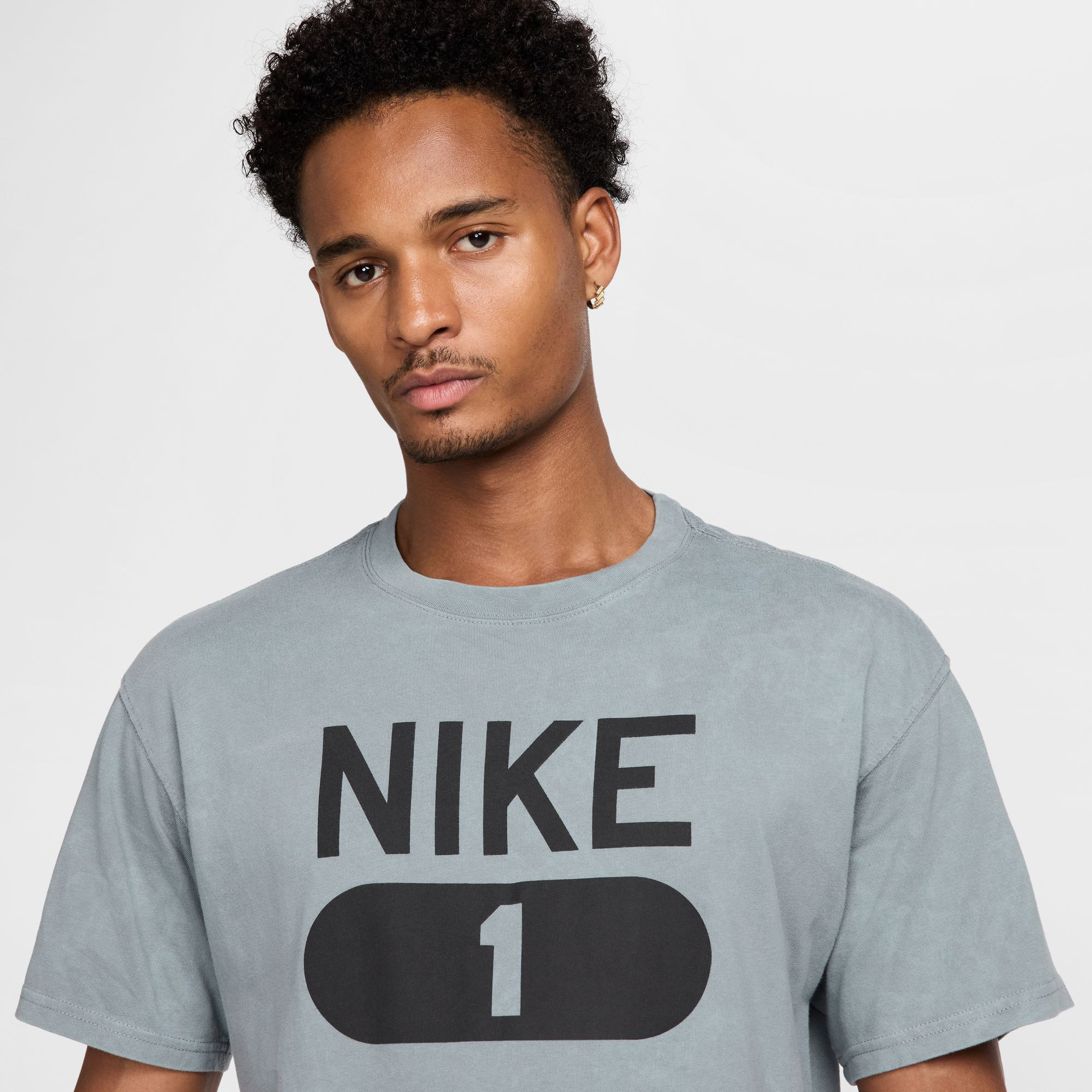 Nike Sportswear Erkek Gri Antrenman T-Shirt