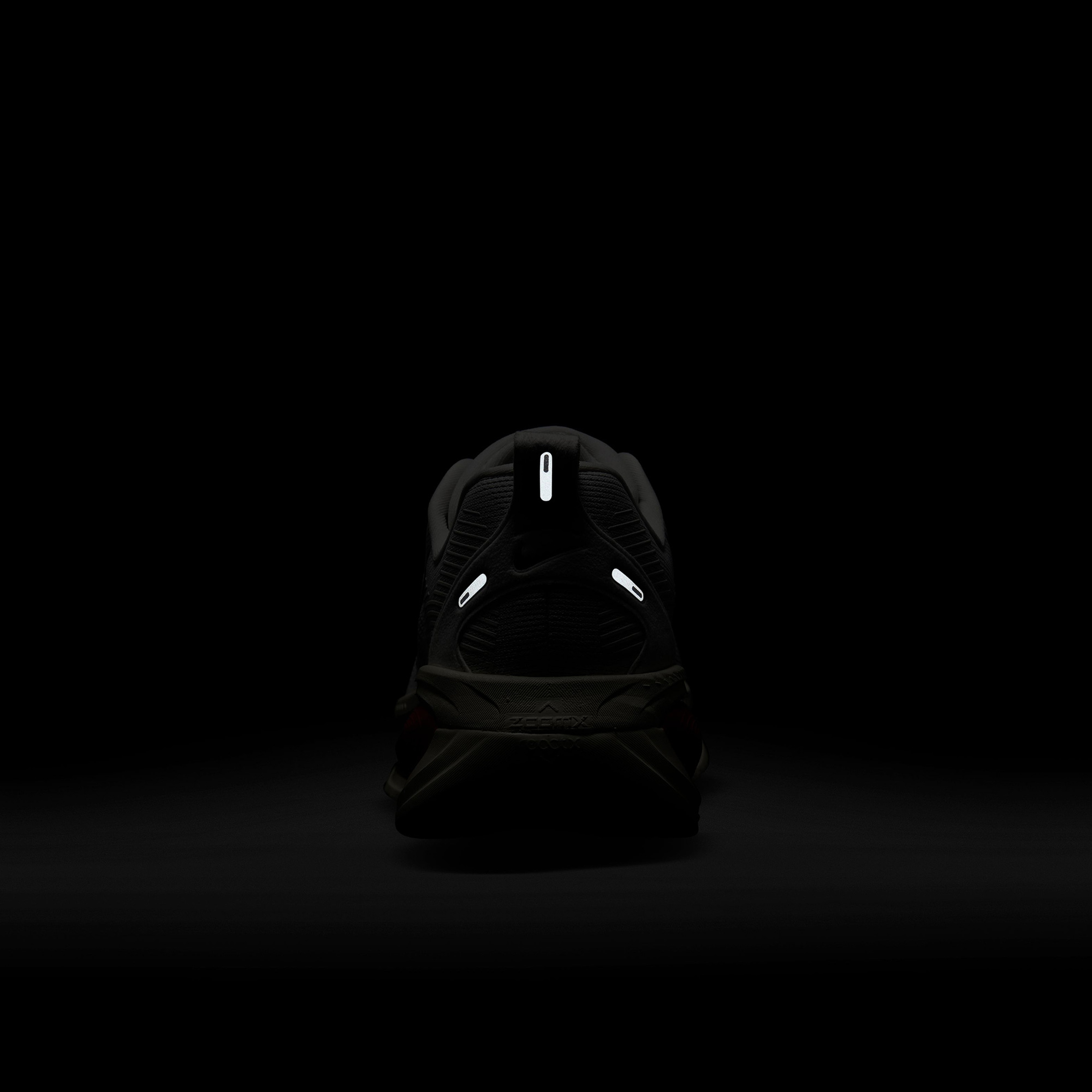 Nike Vomero 18 Erkek Bej Koşu Ayakkabısı