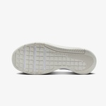 Nike MC Trainer 3 Kadın Beyaz Spor Ayakkabı