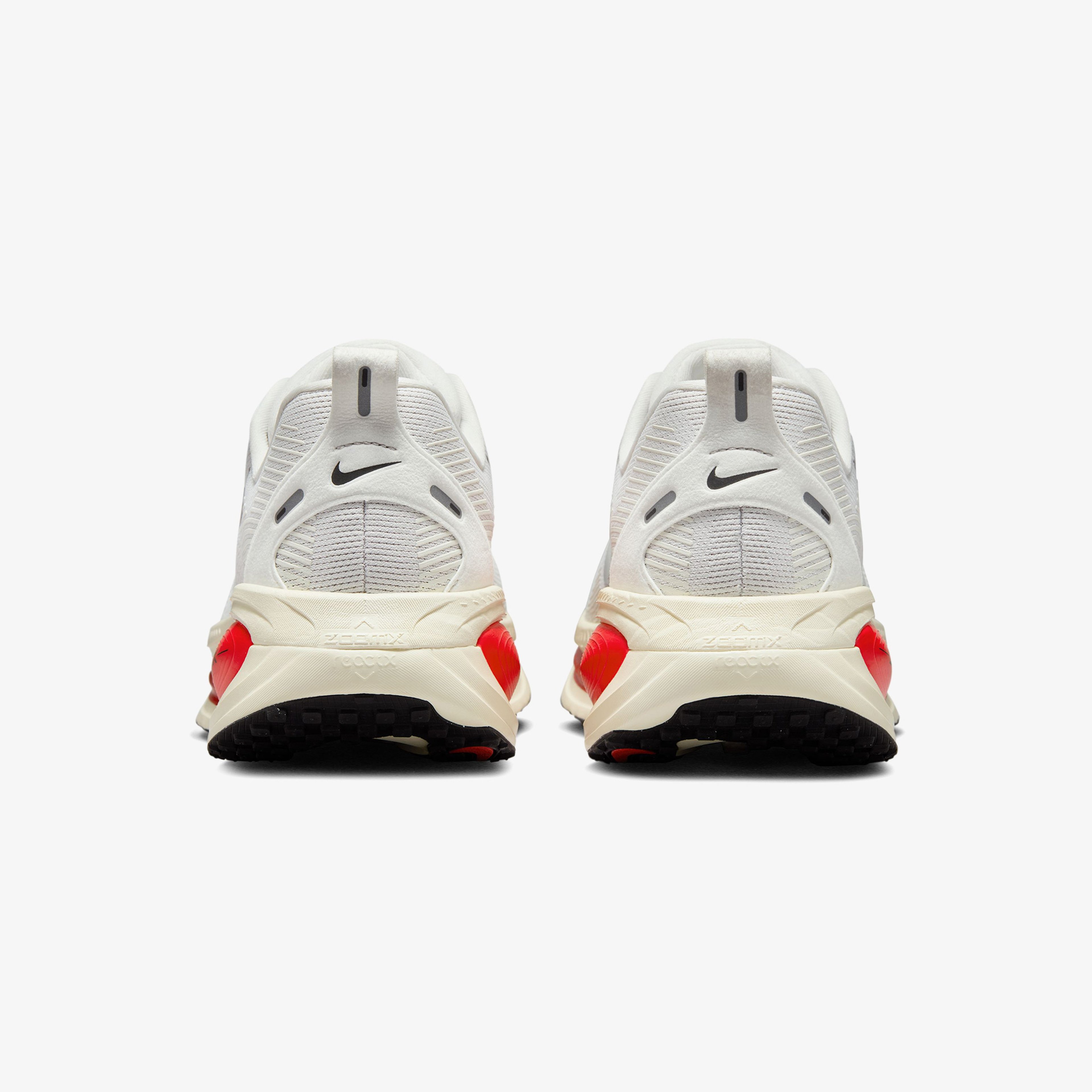 Nike Vomero 18 Erkek Bej Koşu Ayakkabısı