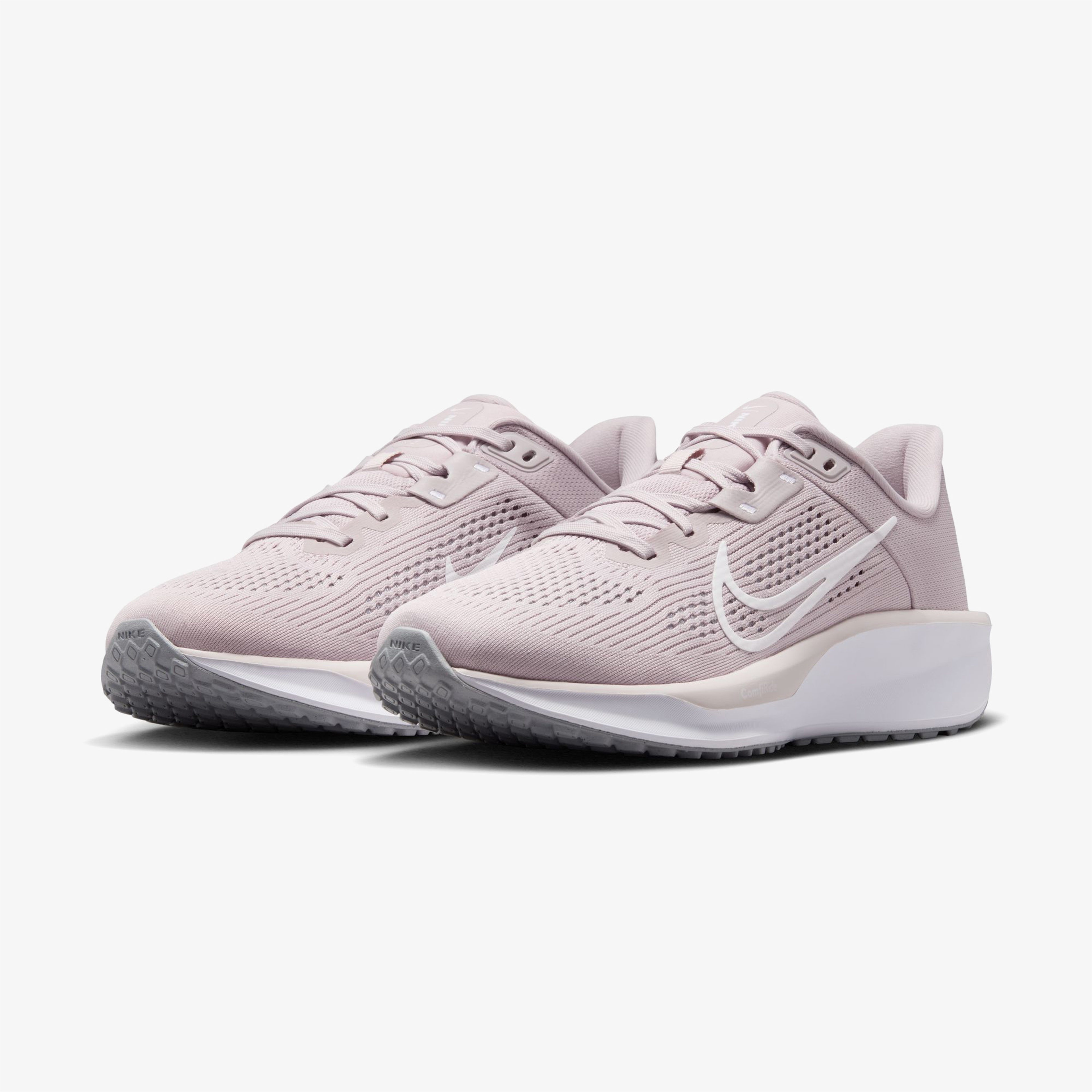 Nike Quest 6 Kadın Gri Koşu Ayakkabısı