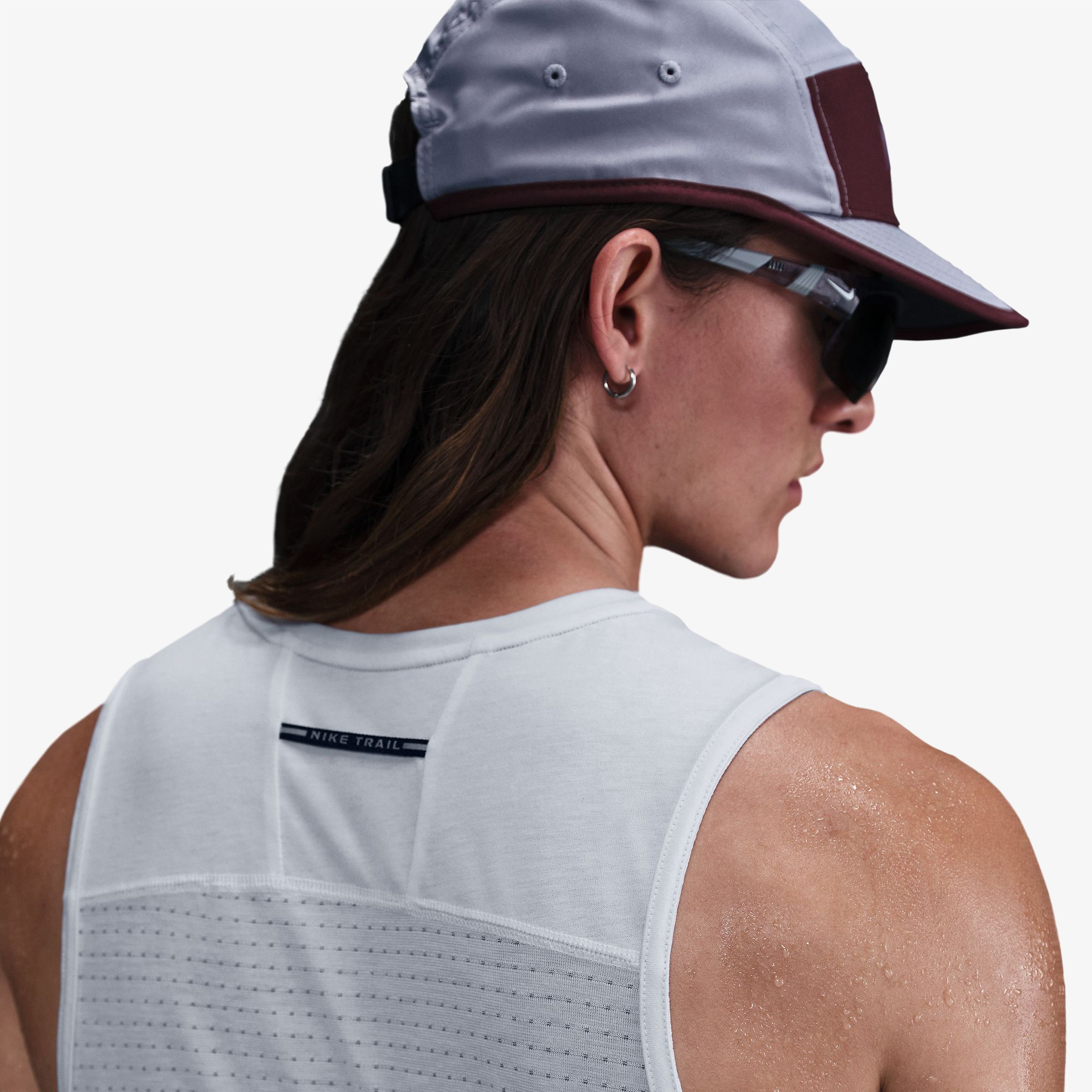 Nike Trail Solar Chase Erkek Gri Koşu T-Shirt