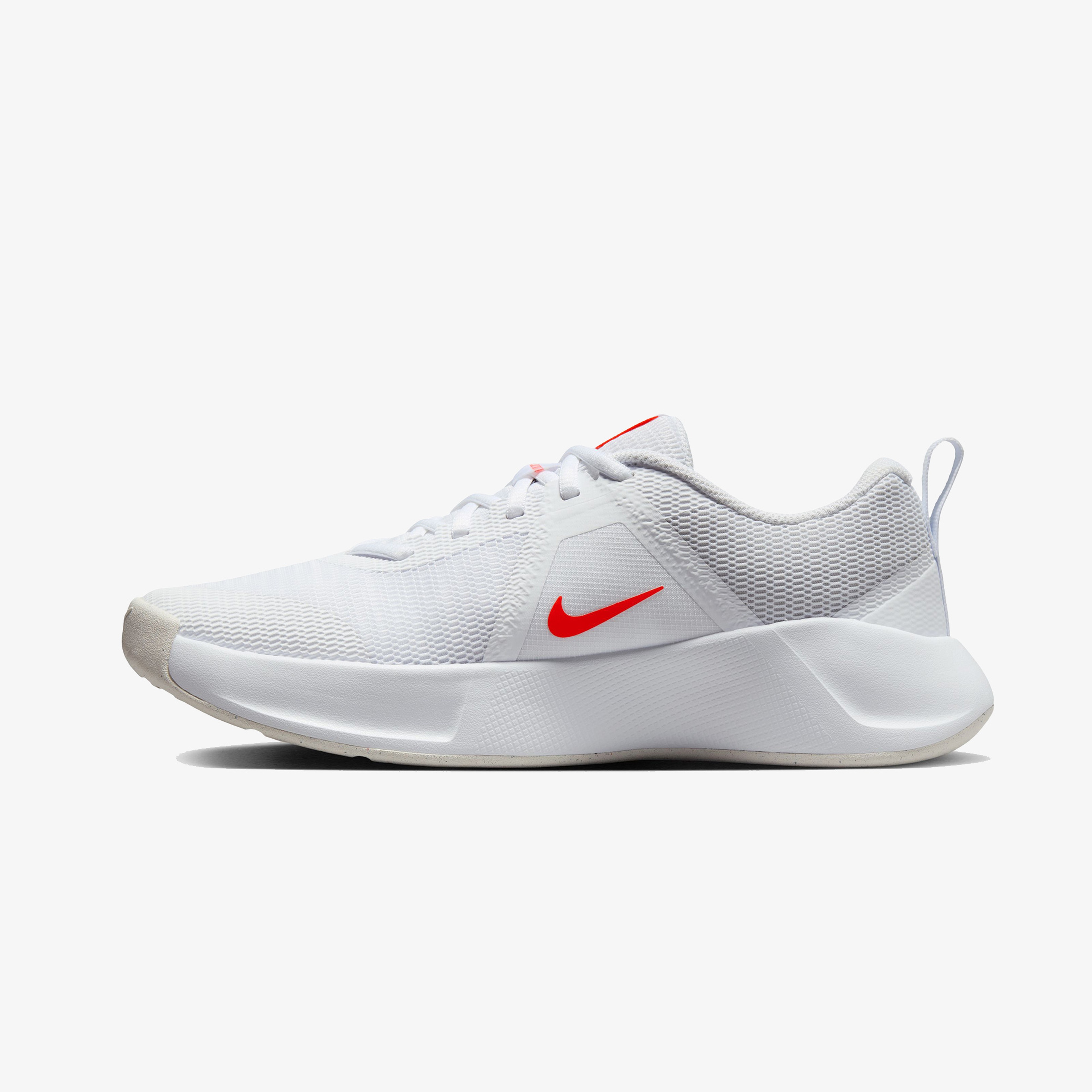 Nike MC Trainer 3 Kadın Beyaz Spor Ayakkabı