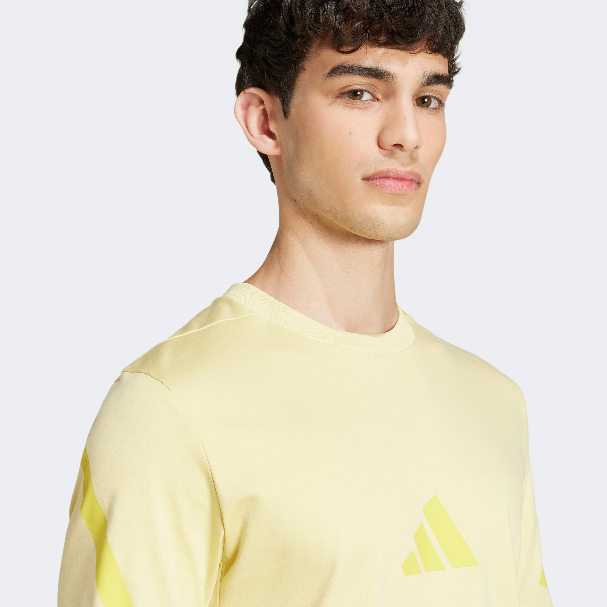 Adidas Erkek Sarı T-Shirt