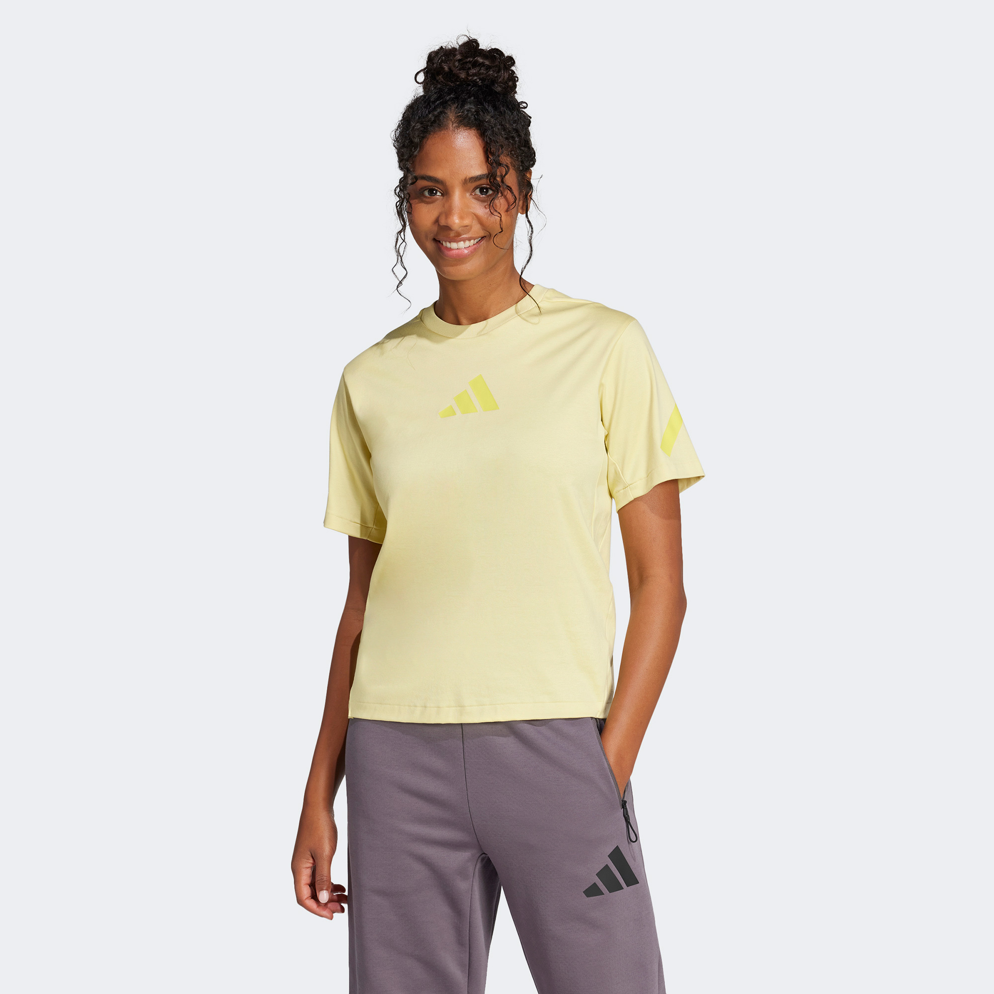 Adidas Kadın Sarı T-Shirt
