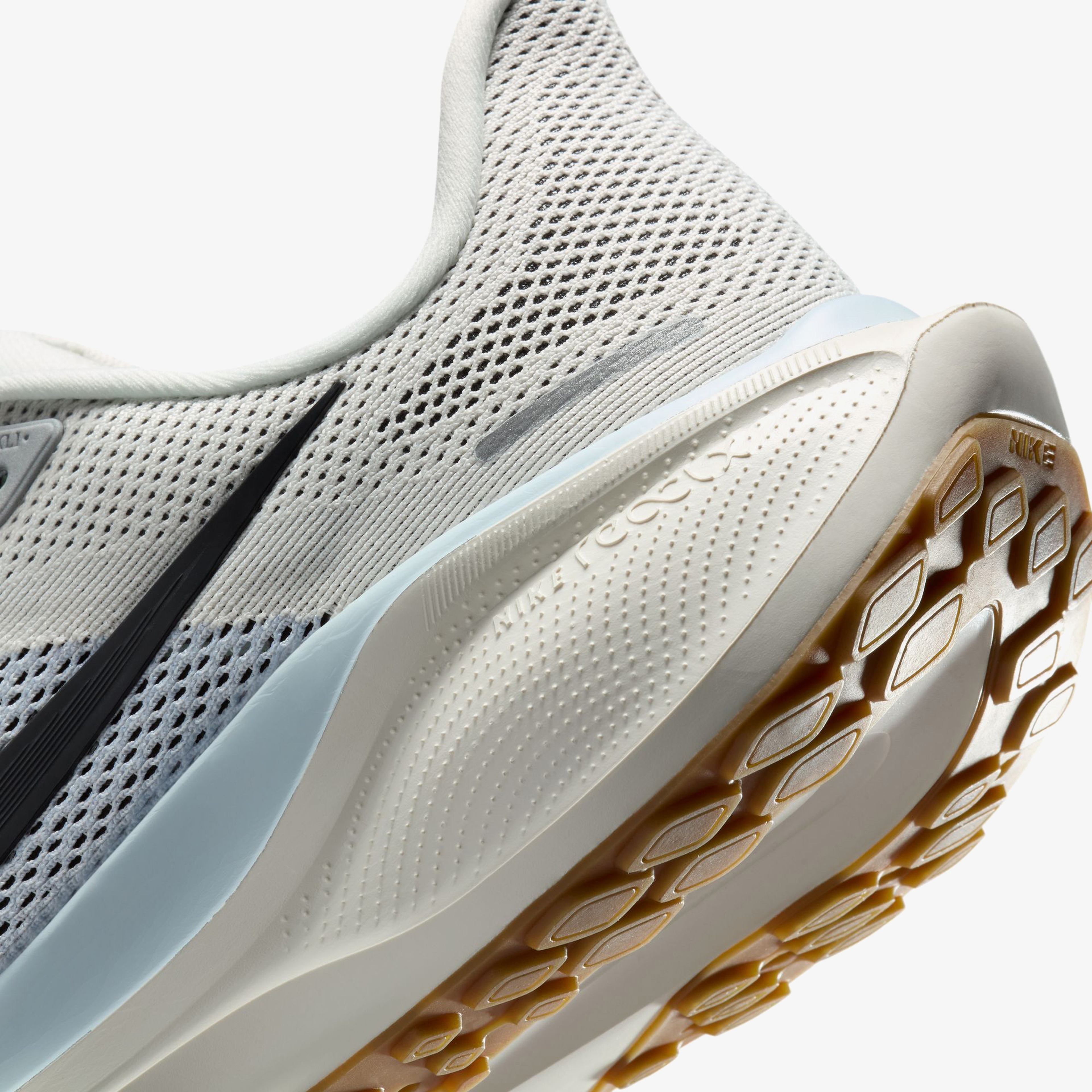 Nike Pegasus 41 Erkek Beyaz Koşu Ayakkabısı