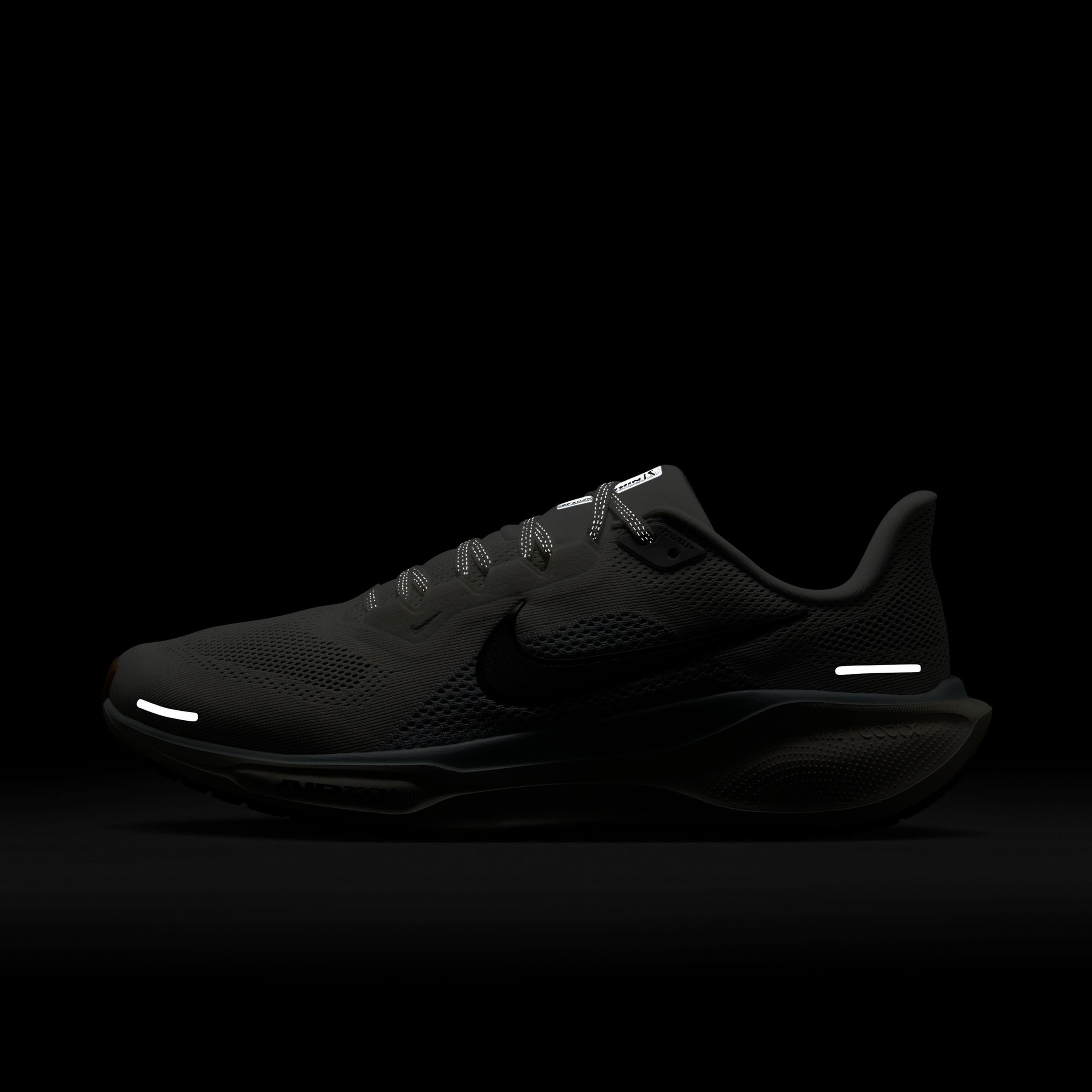 Nike Pegasus 41 Erkek Beyaz Koşu Ayakkabısı