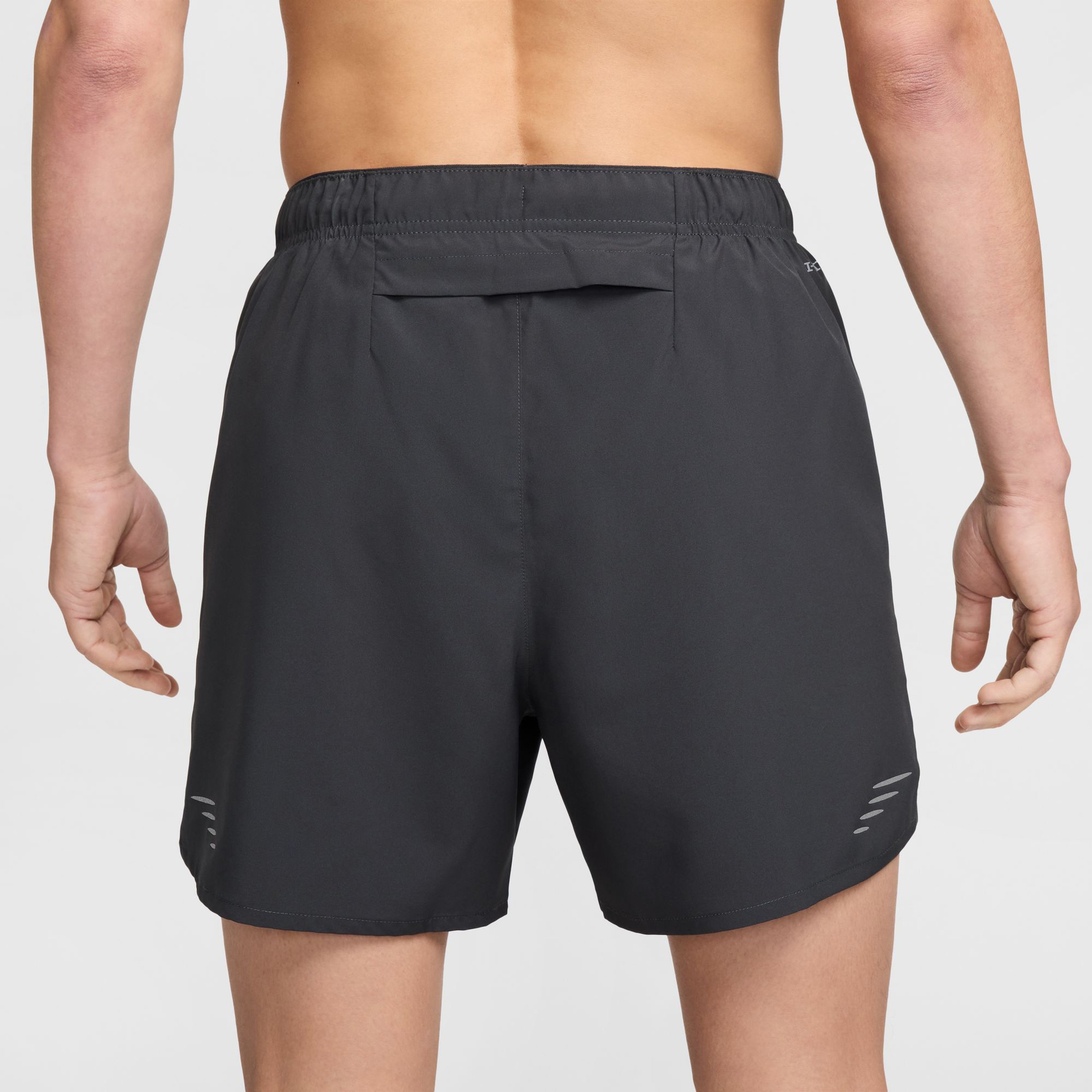 Nike Challenger Flash Erkek Gri Koşu Şortu