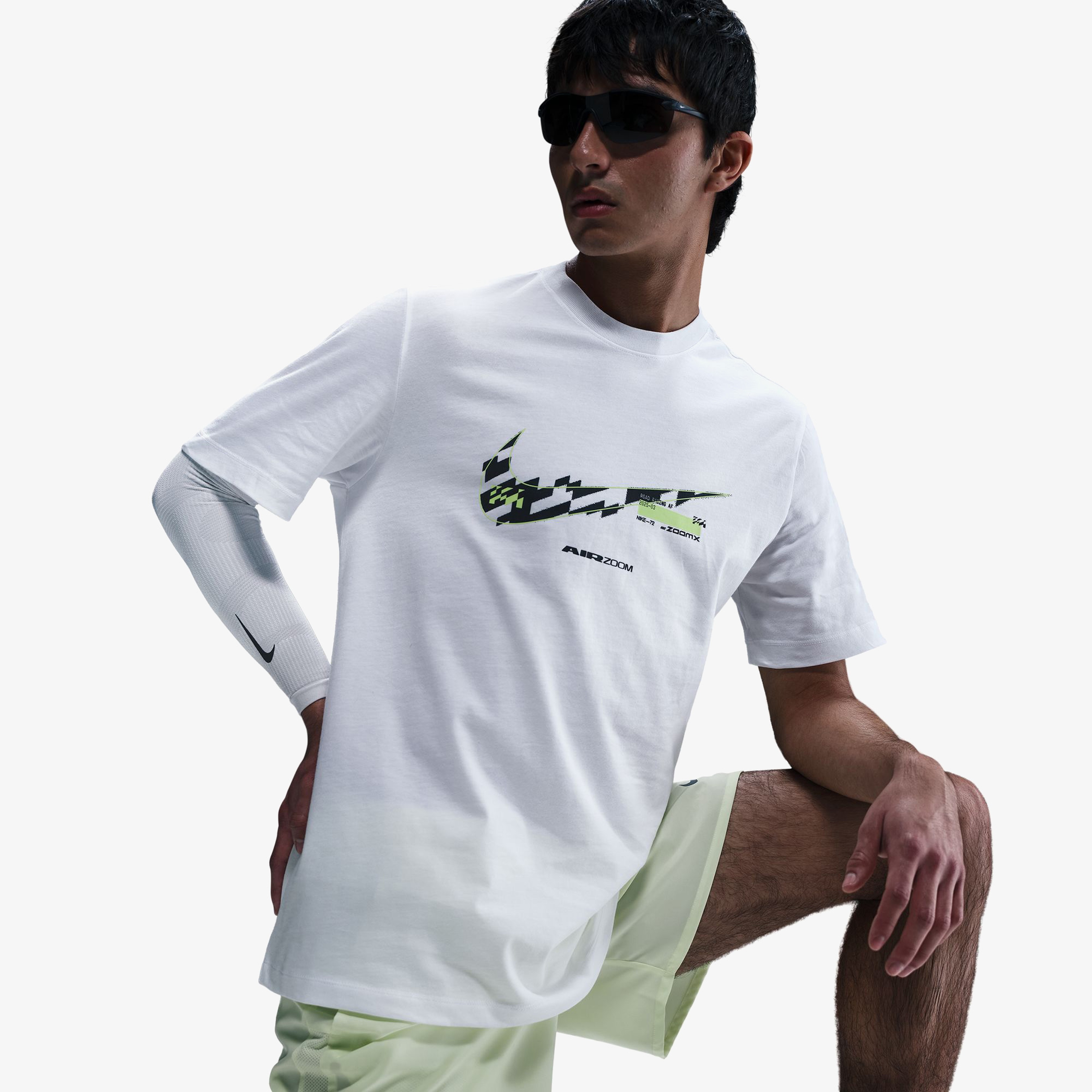 Nike Elite Entry Erkek Beyaz Koşu T-Shirt
